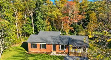 84 GREENBRIAR LN, STUARTS DRAFT, Virginia 24477, 3 Bedrooms Bedrooms, ,2 BathroomsBathrooms,Residential,84 GREENBRIAR LN,683111 MLS # 683111