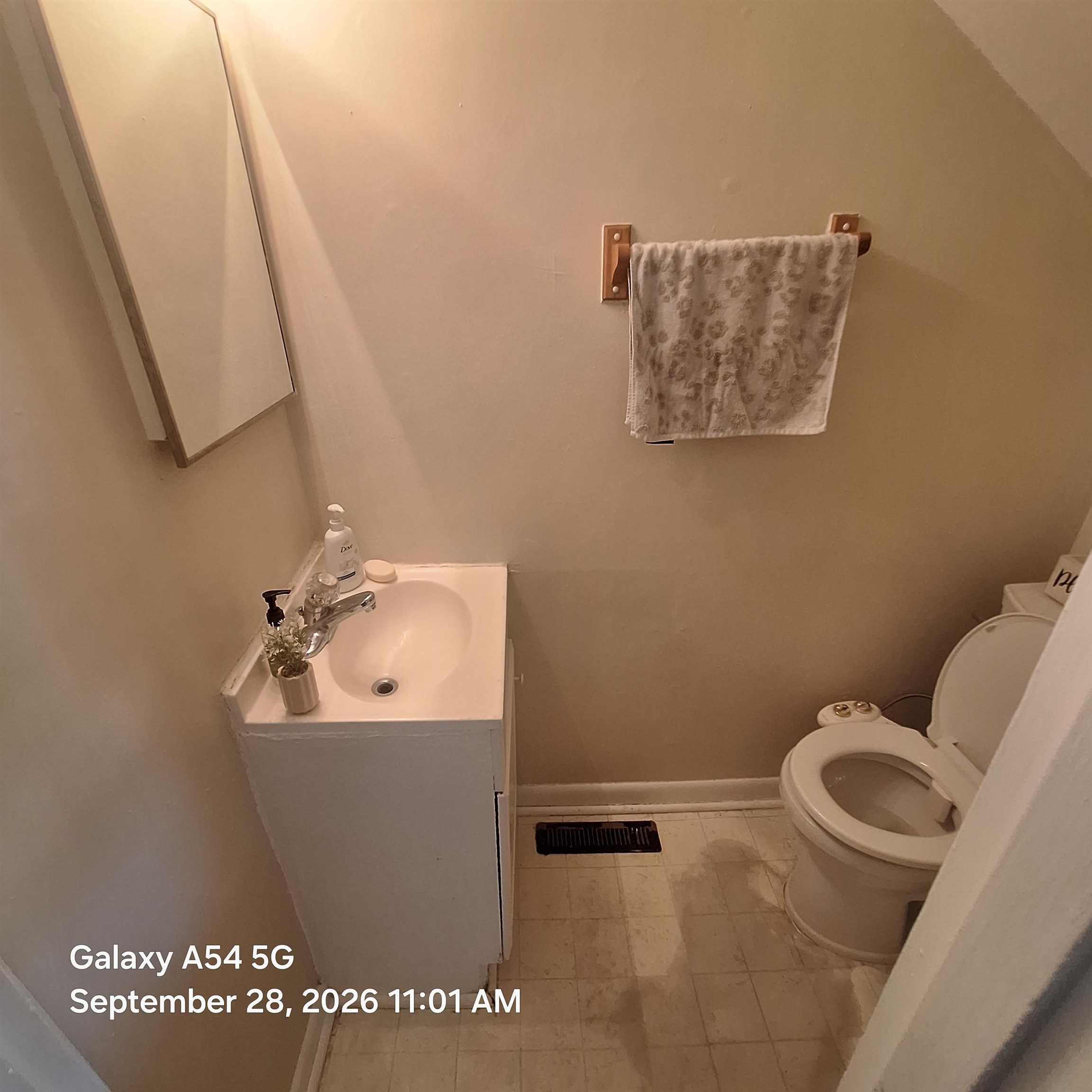 407 13TH ST, WAYNESBORO, Virginia 22980, 5 Bedrooms Bedrooms, ,1 BathroomBathrooms,Residential,407 13TH ST,683112 MLS # 683112