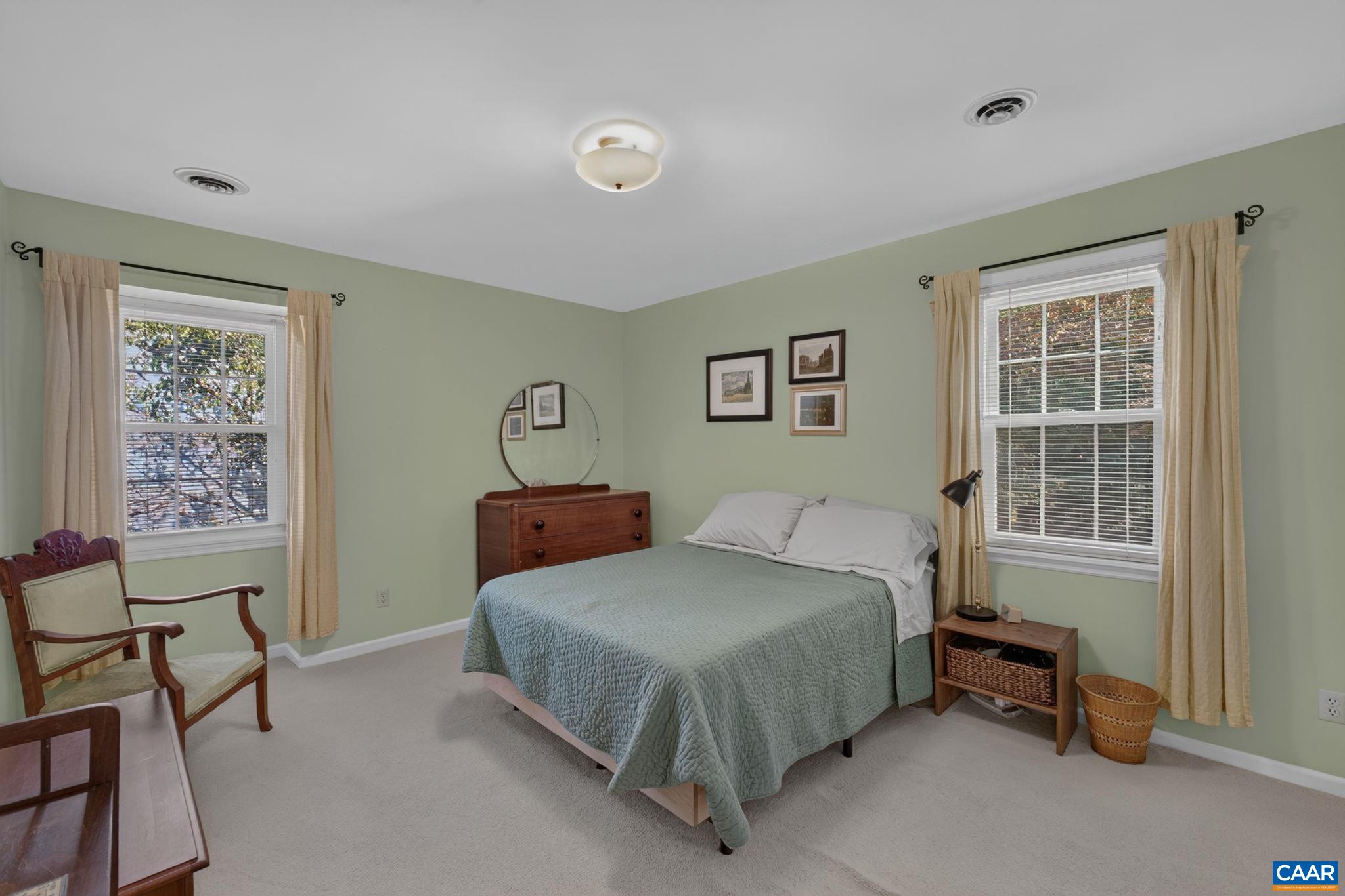 1725 GOLDENTREE PL, CHARLOTTESVILLE, Virginia 22911, 4 Bedrooms Bedrooms, ,2 BathroomsBathrooms,Residential,1725 GOLDENTREE PL,683117 MLS # 683117