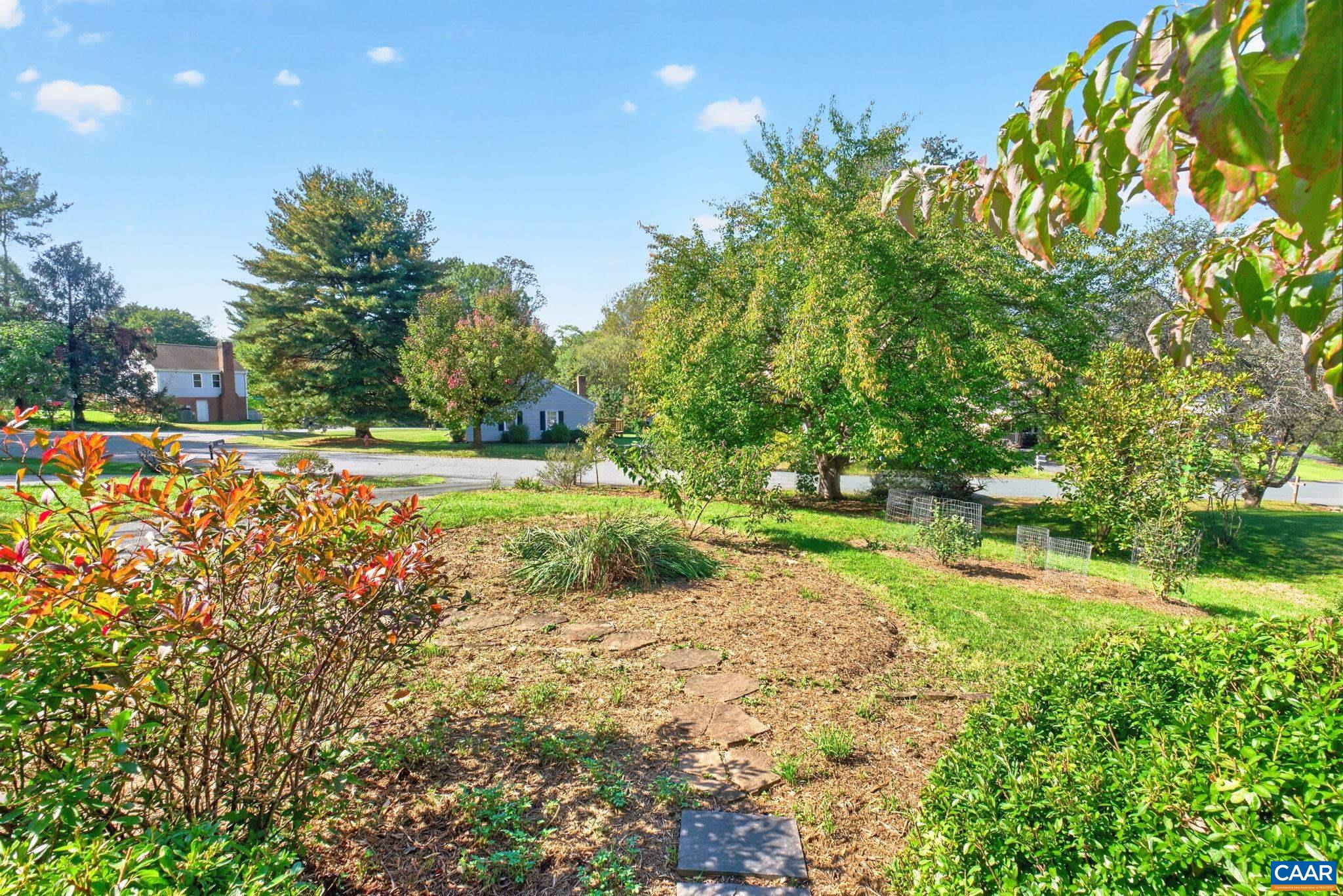 1725 GOLDENTREE PL, CHARLOTTESVILLE, Virginia 22911, 4 Bedrooms Bedrooms, ,2 BathroomsBathrooms,Residential,1725 GOLDENTREE PL,683117 MLS # 683117