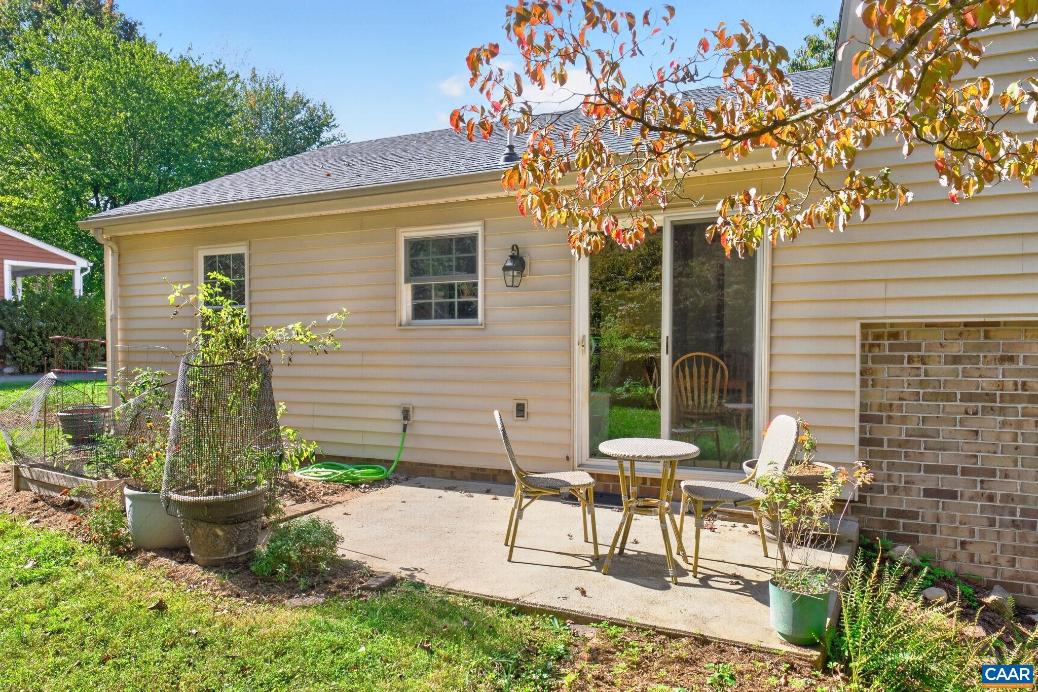 1725 GOLDENTREE PL, CHARLOTTESVILLE, Virginia 22911, 4 Bedrooms Bedrooms, ,2 BathroomsBathrooms,Residential,1725 GOLDENTREE PL,683117 MLS # 683117