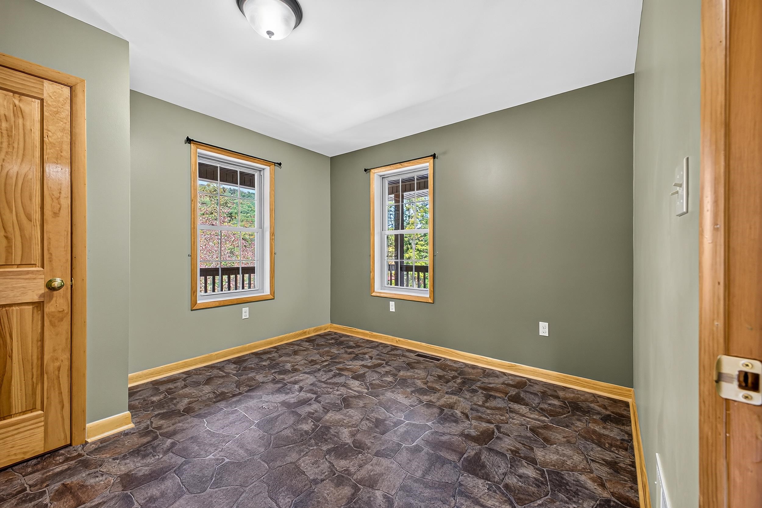 325 OLD WAGON RD, LURAY, Virginia 22835, 3 Bedrooms Bedrooms, ,2 BathroomsBathrooms,Residential,325 OLD WAGON RD,682870 MLS # 682870 325 OLD WAGON RD, LURAY, Virginia 22835, 3 Bedrooms Bedrooms, ,2 BathroomsBathrooms,Residential,325 OLD WAGON RD,682870 MLS # 682870