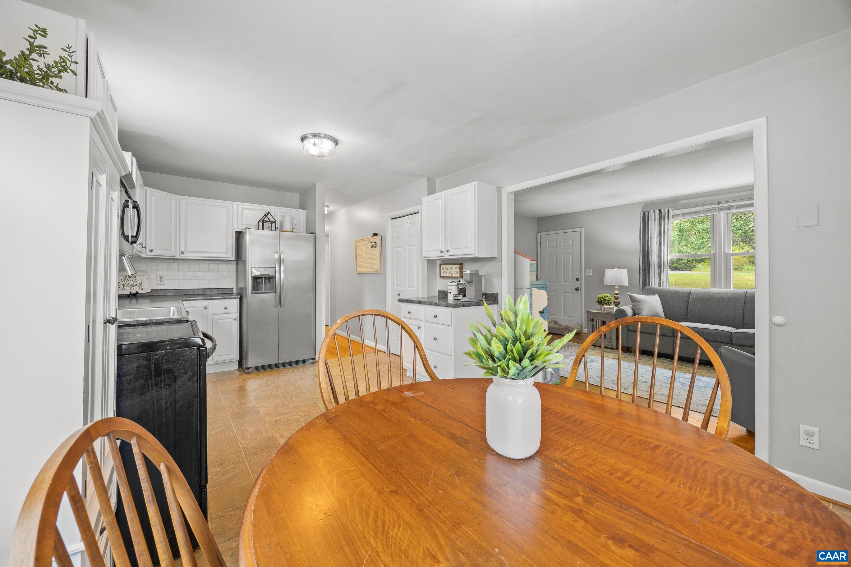 2510 THOMAS JEFFERSON PKWY, PALMYRA, Virginia 22963, 3 Bedrooms Bedrooms, ,2 BathroomsBathrooms,Residential,2510 THOMAS JEFFERSON PKWY,682874 MLS # 682874 2510 THOMAS JEFFERSON PKWY, PALMYRA, Virginia 22963, 3 Bedrooms Bedrooms, ,2 BathroomsBathrooms,Residential,2510 THOMAS JEFFERSON PKWY,682874 MLS # 682874