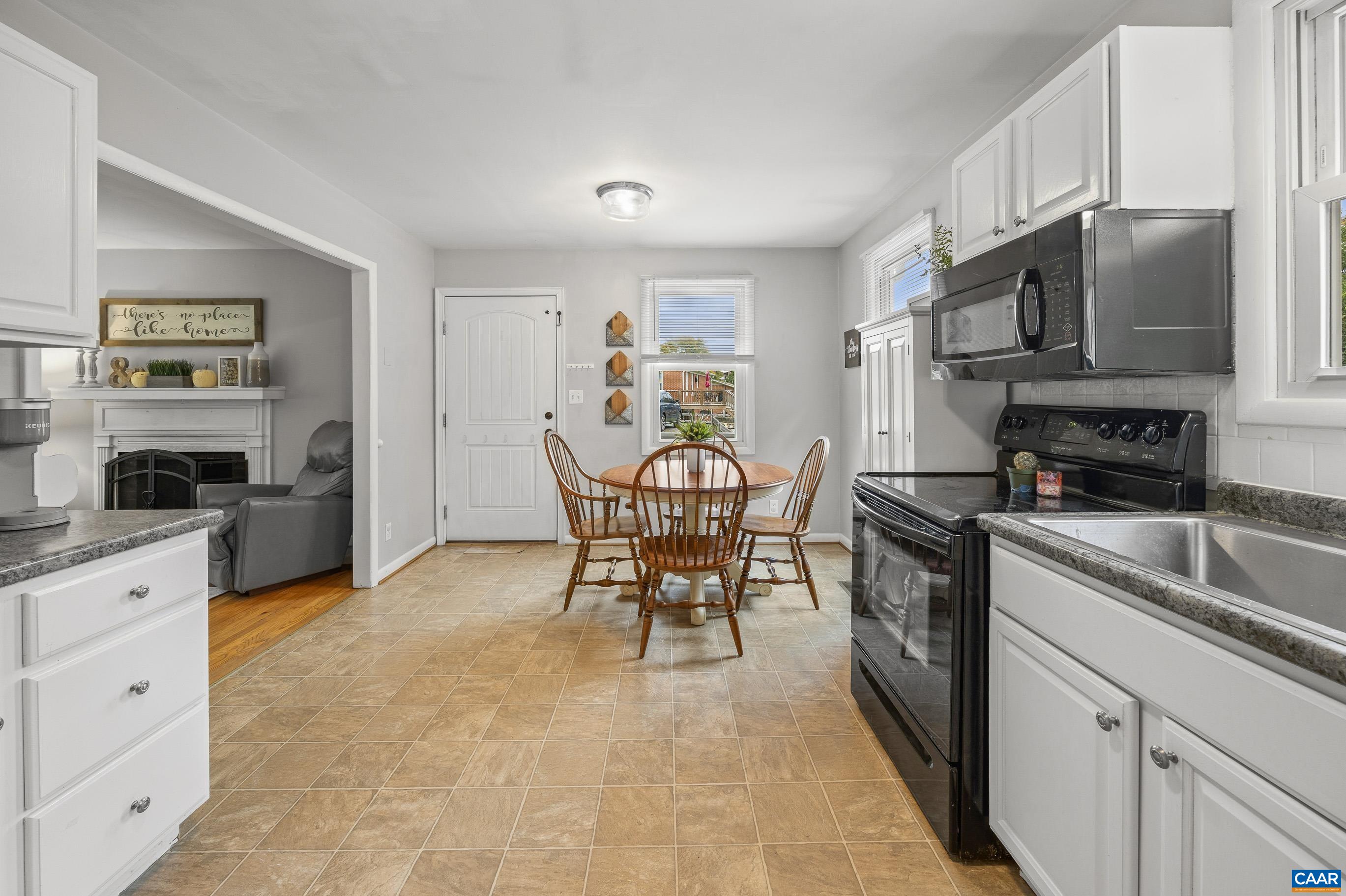 2510 THOMAS JEFFERSON PKWY, PALMYRA, Virginia 22963, 3 Bedrooms Bedrooms, ,2 BathroomsBathrooms,Residential,2510 THOMAS JEFFERSON PKWY,682874 MLS # 682874 2510 THOMAS JEFFERSON PKWY, PALMYRA, Virginia 22963, 3 Bedrooms Bedrooms, ,2 BathroomsBathrooms,Residential,2510 THOMAS JEFFERSON PKWY,682874 MLS # 682874