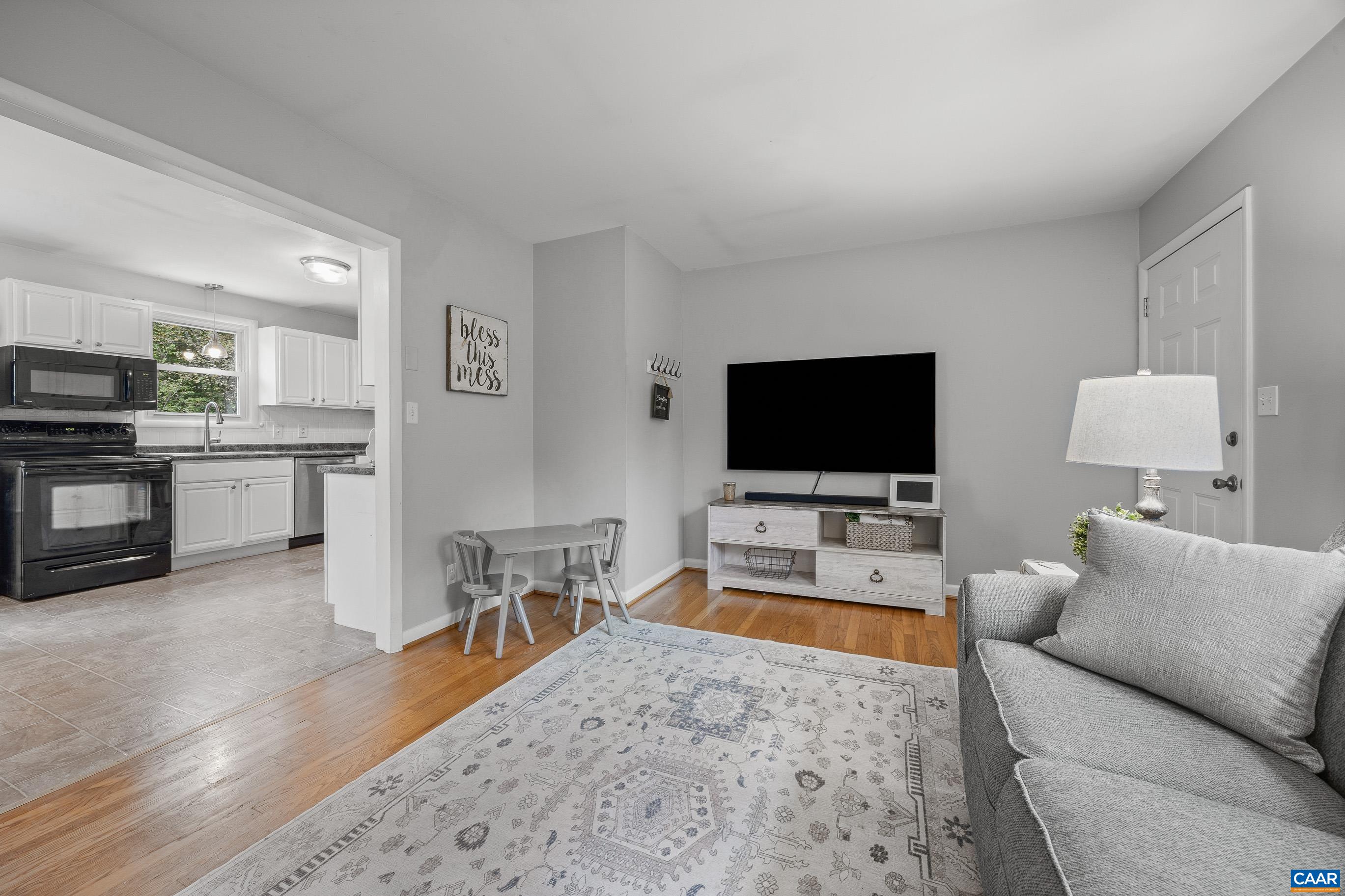 2510 THOMAS JEFFERSON PKWY, PALMYRA, Virginia 22963, 3 Bedrooms Bedrooms, ,2 BathroomsBathrooms,Residential,2510 THOMAS JEFFERSON PKWY,682874 MLS # 682874 2510 THOMAS JEFFERSON PKWY, PALMYRA, Virginia 22963, 3 Bedrooms Bedrooms, ,2 BathroomsBathrooms,Residential,2510 THOMAS JEFFERSON PKWY,682874 MLS # 682874