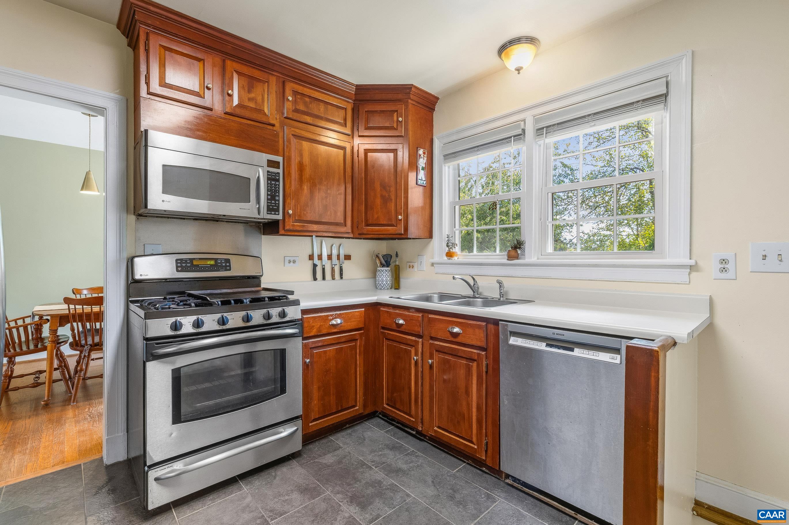 1010 PARK ST, CHARLOTTESVILLE, Virginia 22901, 3 Bedrooms Bedrooms, ,2 BathroomsBathrooms,Residential,1010 PARK ST,682942 MLS # 682942