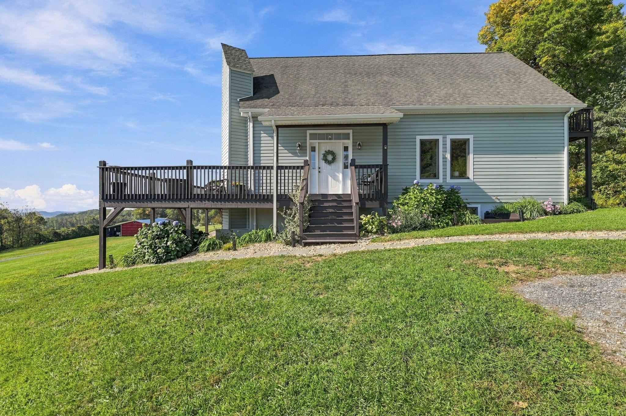 733 CHESTNUT RIDGE RD, STAUNTON, Virginia 24401, 4 Bedrooms Bedrooms, ,3 BathroomsBathrooms,Residential,733 CHESTNUT RIDGE RD,683118 MLS # 683118 733 CHESTNUT RIDGE RD, STAUNTON, Virginia 24401, 4 Bedrooms Bedrooms, ,3 BathroomsBathrooms,Residential,733 CHESTNUT RIDGE RD,683118 MLS # 683118