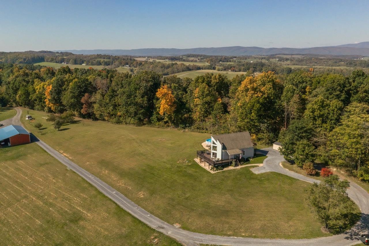 733 CHESTNUT RIDGE RD, STAUNTON, Virginia 24401, 4 Bedrooms Bedrooms, ,3 BathroomsBathrooms,Residential,733 CHESTNUT RIDGE RD,683118 MLS # 683118 733 CHESTNUT RIDGE RD, STAUNTON, Virginia 24401, 4 Bedrooms Bedrooms, ,3 BathroomsBathrooms,Residential,733 CHESTNUT RIDGE RD,683118 MLS # 683118