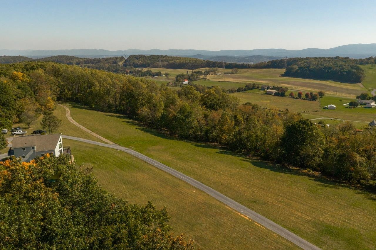 733 CHESTNUT RIDGE RD, STAUNTON, Virginia 24401, 4 Bedrooms Bedrooms, ,3 BathroomsBathrooms,Residential,733 CHESTNUT RIDGE RD,683118 MLS # 683118 733 CHESTNUT RIDGE RD, STAUNTON, Virginia 24401, 4 Bedrooms Bedrooms, ,3 BathroomsBathrooms,Residential,733 CHESTNUT RIDGE RD,683118 MLS # 683118