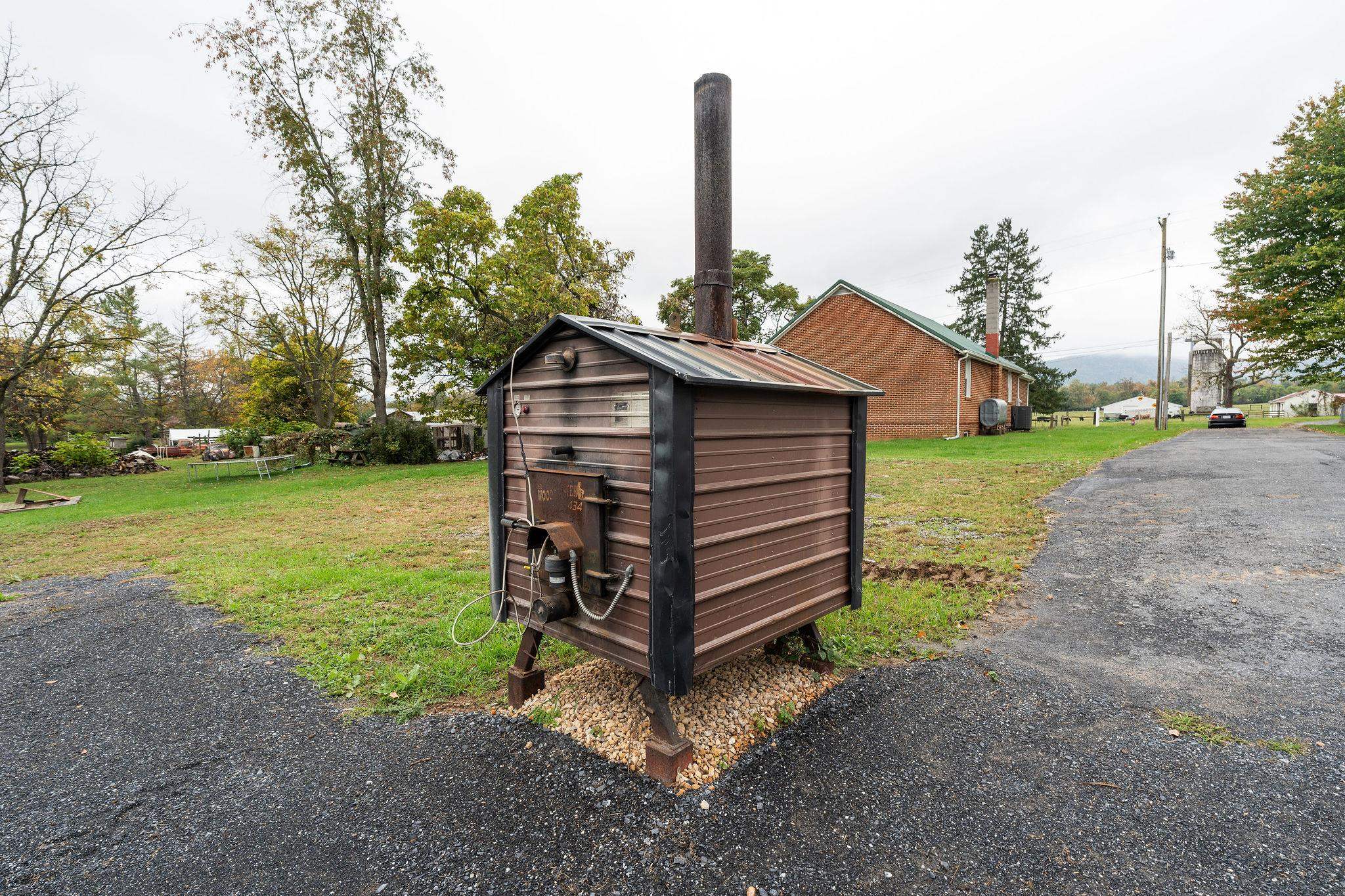 330 HOWARDSVILLE TPKE, STUARTS DRAFT, Virginia 24477, 3 Bedrooms Bedrooms, ,2 BathroomsBathrooms,Residential,330 HOWARDSVILLE TPKE,683122 MLS # 683122 330 HOWARDSVILLE TPKE, STUARTS DRAFT, Virginia 24477, 3 Bedrooms Bedrooms, ,2 BathroomsBathrooms,Residential,330 HOWARDSVILLE TPKE,683122 MLS # 683122