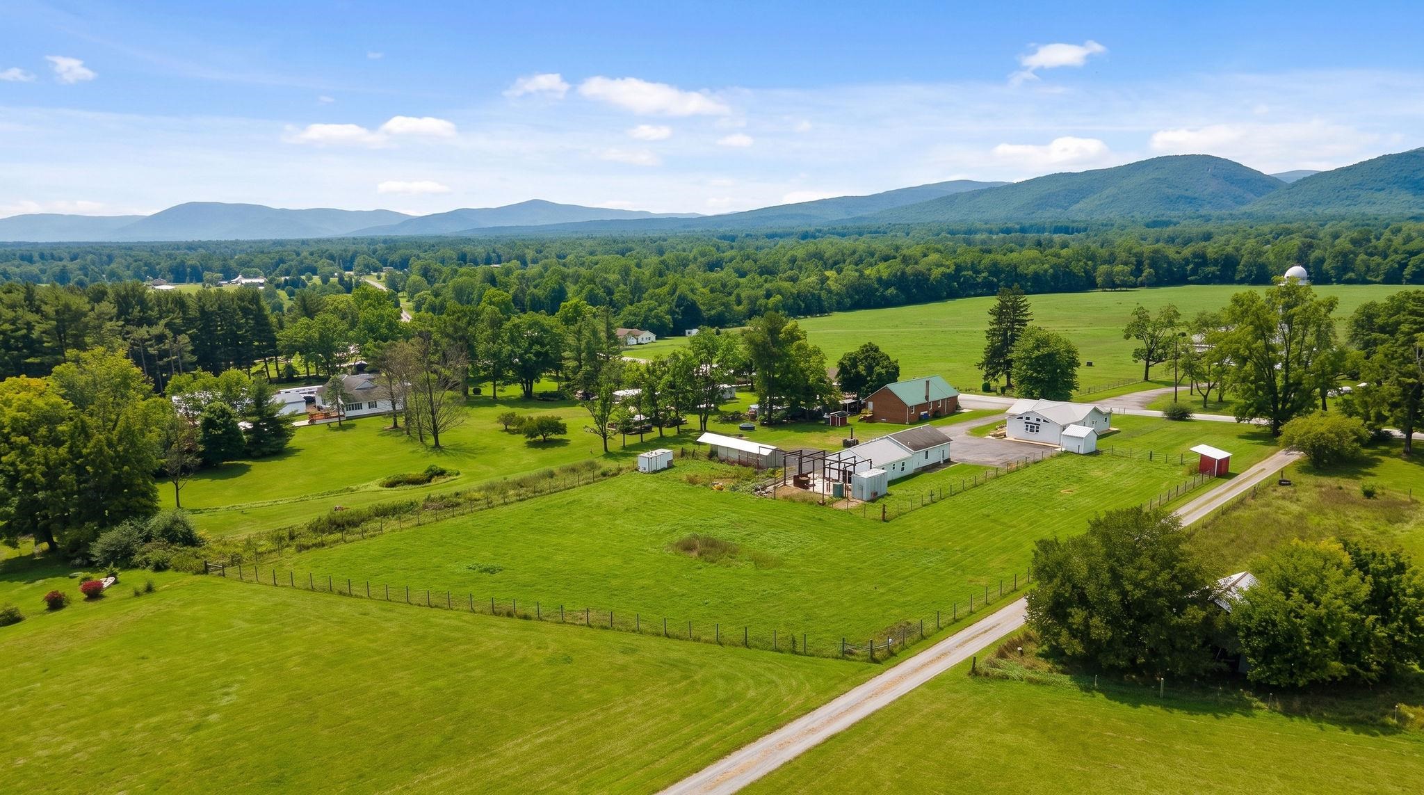 330 HOWARDSVILLE TPKE, STUARTS DRAFT, Virginia 24477, 3 Bedrooms Bedrooms, ,2 BathroomsBathrooms,Residential,330 HOWARDSVILLE TPKE,683122 MLS # 683122 330 HOWARDSVILLE TPKE, STUARTS DRAFT, Virginia 24477, 3 Bedrooms Bedrooms, ,2 BathroomsBathrooms,Residential,330 HOWARDSVILLE TPKE,683122 MLS # 683122
