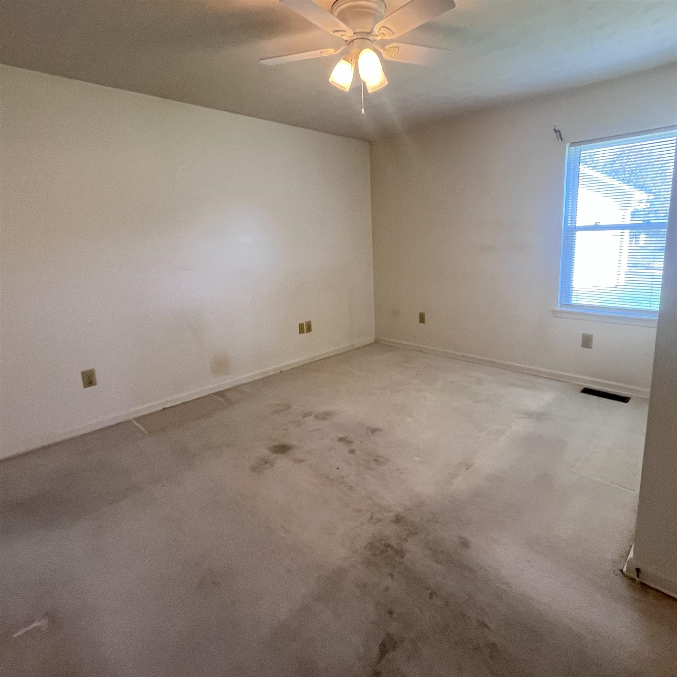 141 IRIS DR, WAYNESBORO, Virginia 22980, 3 Bedrooms Bedrooms, ,2 BathroomsBathrooms,Residential,141 IRIS DR,683123 MLS # 683123 141 IRIS DR, WAYNESBORO, Virginia 22980, 3 Bedrooms Bedrooms, ,2 BathroomsBathrooms,Residential,141 IRIS DR,683123 MLS # 683123