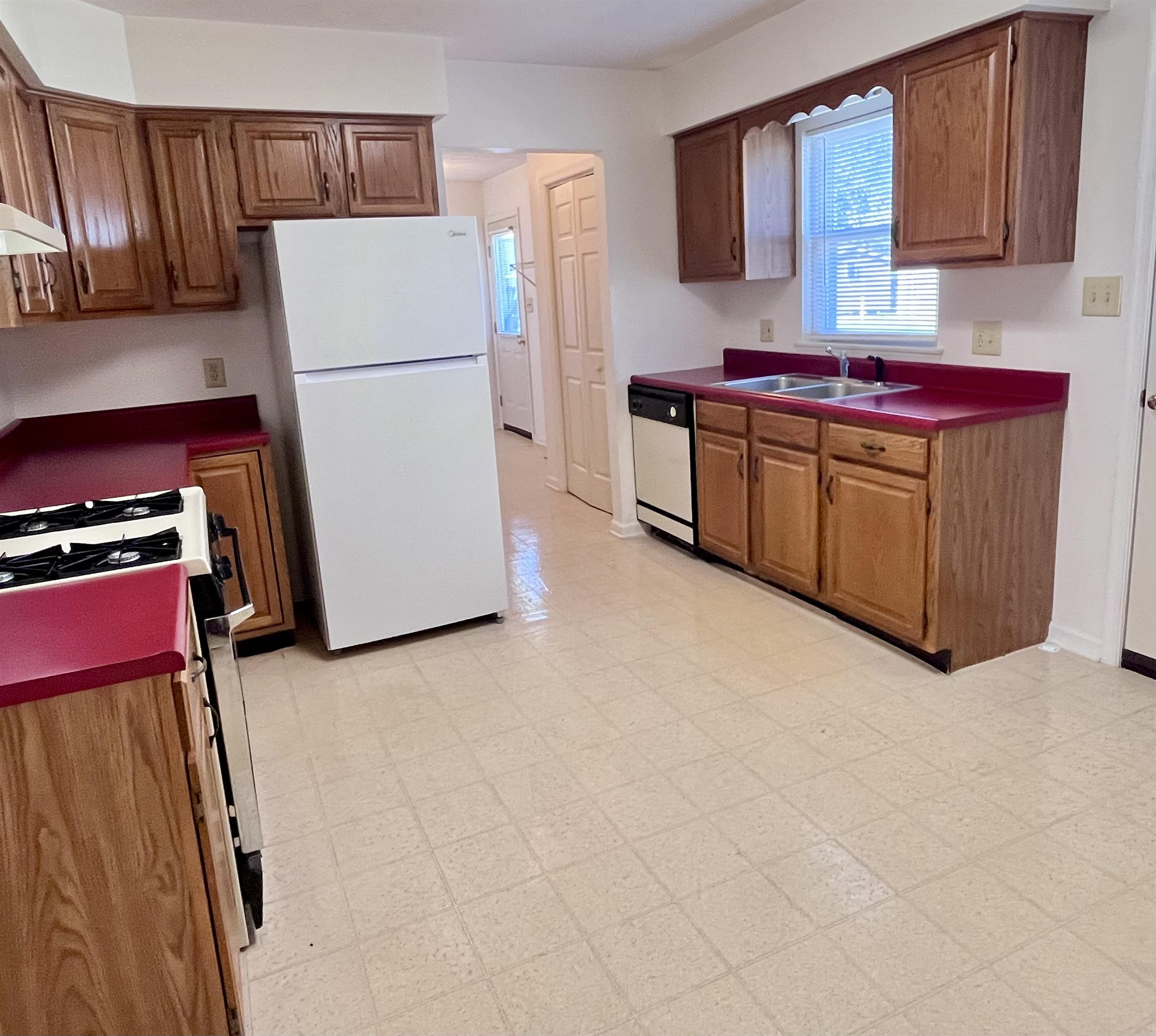 141 IRIS DR, WAYNESBORO, Virginia 22980, 3 Bedrooms Bedrooms, ,2 BathroomsBathrooms,Residential,141 IRIS DR,683123 MLS # 683123 141 IRIS DR, WAYNESBORO, Virginia 22980, 3 Bedrooms Bedrooms, ,2 BathroomsBathrooms,Residential,141 IRIS DR,683123 MLS # 683123