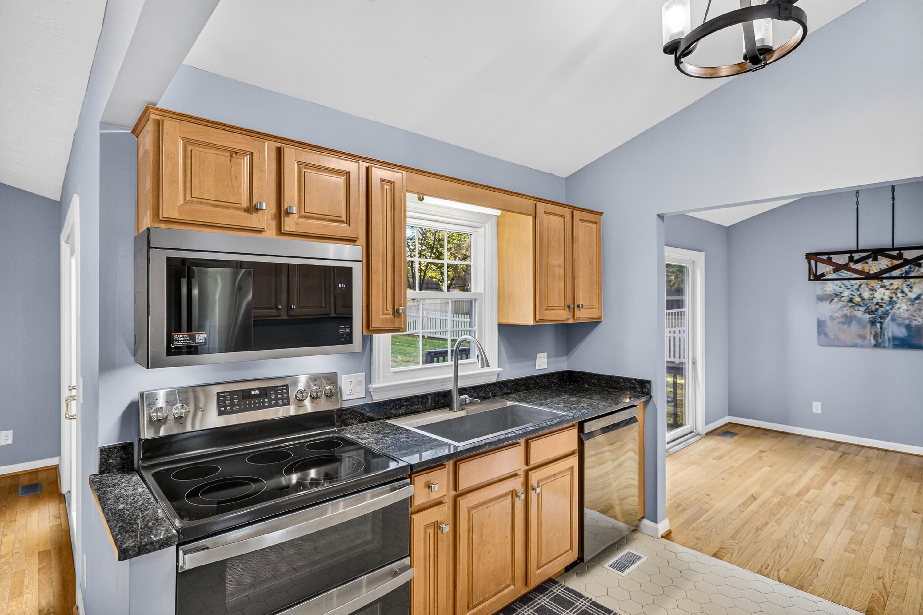 951 MOCKINGBIRD DR, HARRISONBURG, Virginia 22802, 3 Bedrooms Bedrooms, ,2 BathroomsBathrooms,Residential,951 MOCKINGBIRD DR,683124 MLS # 683124 951 MOCKINGBIRD DR, HARRISONBURG, Virginia 22802, 3 Bedrooms Bedrooms, ,2 BathroomsBathrooms,Residential,951 MOCKINGBIRD DR,683124 MLS # 683124