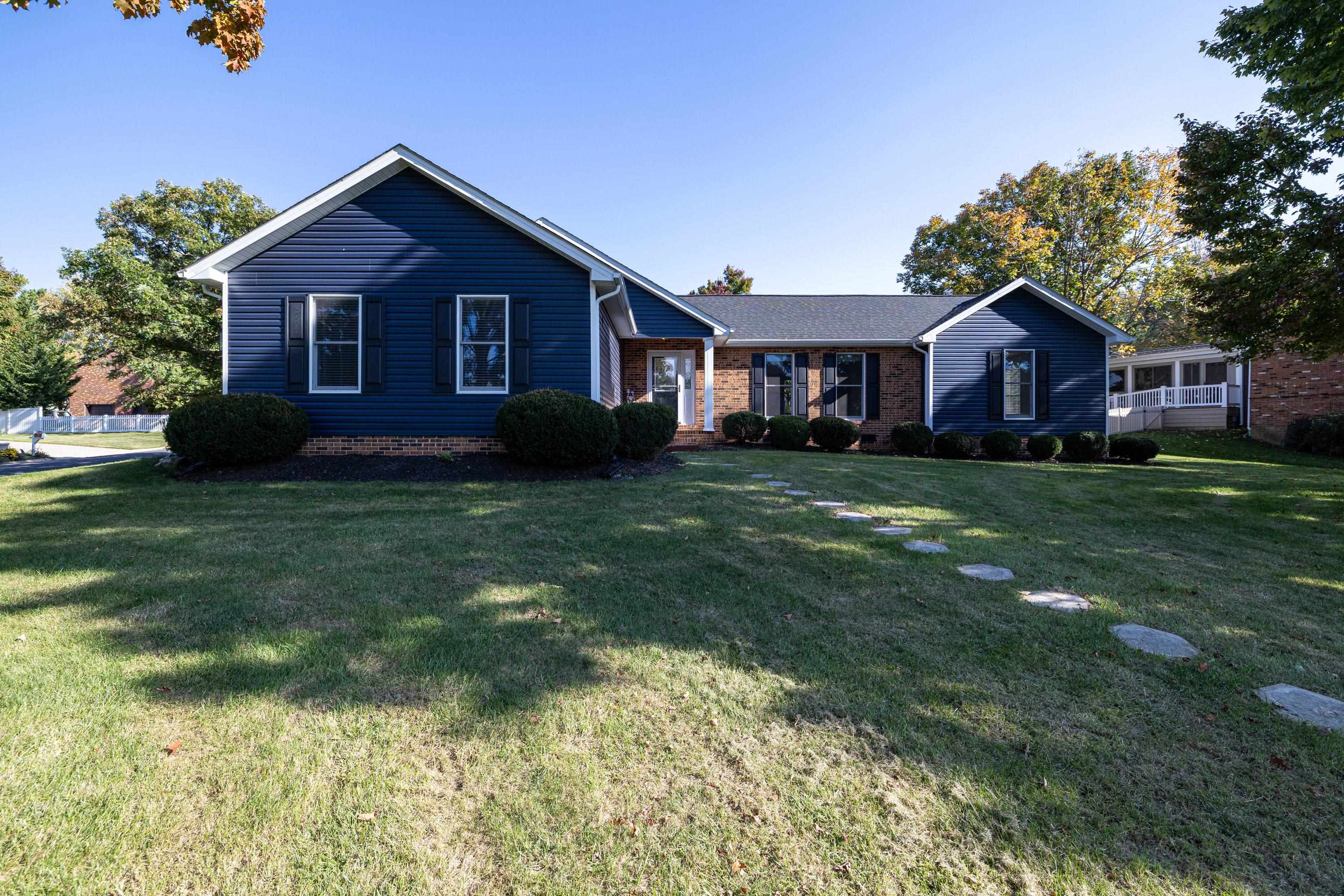 951 MOCKINGBIRD DR, HARRISONBURG, Virginia 22802, 3 Bedrooms Bedrooms, ,2 BathroomsBathrooms,Residential,951 MOCKINGBIRD DR,683124 MLS # 683124 951 MOCKINGBIRD DR, HARRISONBURG, Virginia 22802, 3 Bedrooms Bedrooms, ,2 BathroomsBathrooms,Residential,951 MOCKINGBIRD DR,683124 MLS # 683124