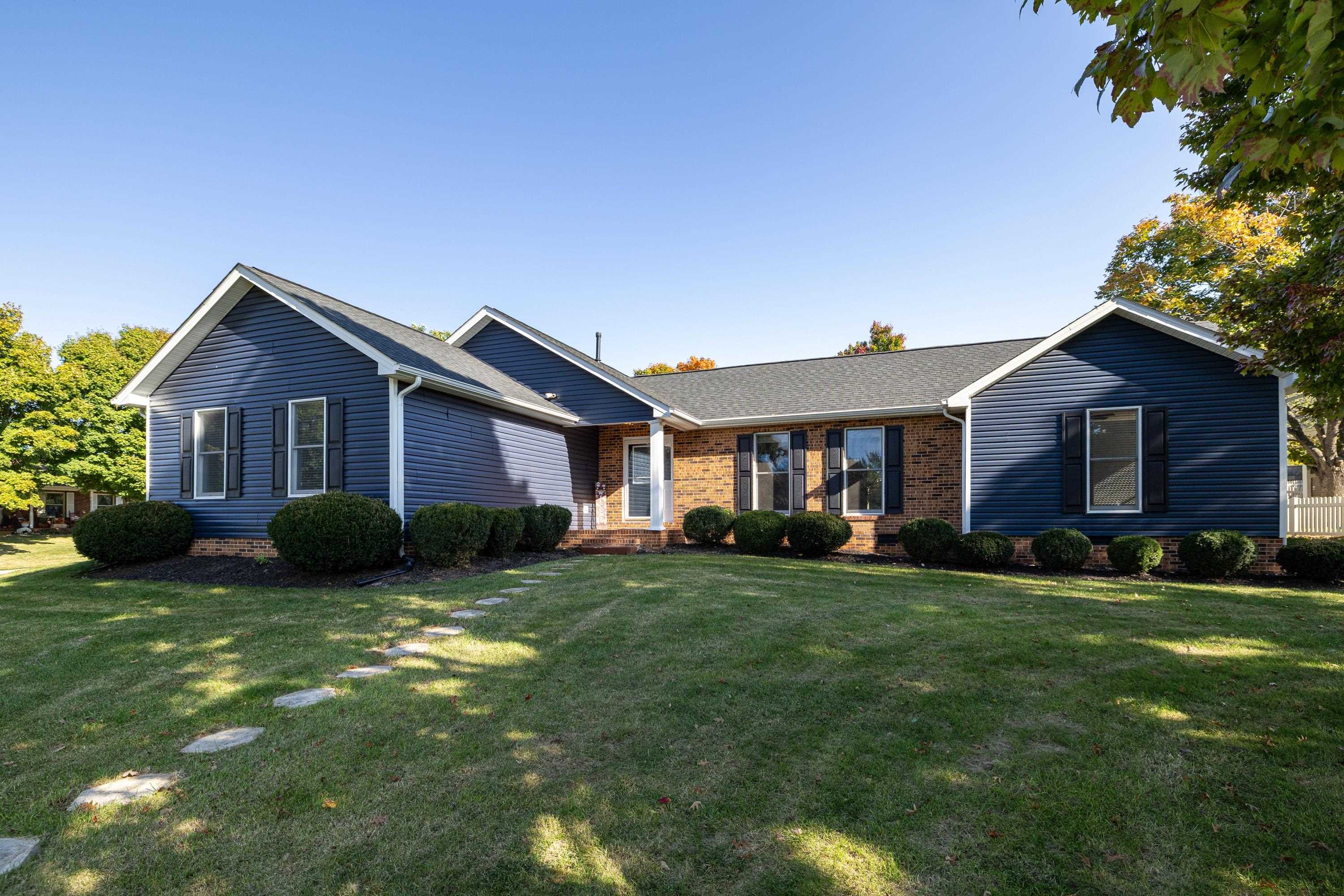 951 MOCKINGBIRD DR, HARRISONBURG, Virginia 22802, 3 Bedrooms Bedrooms, ,2 BathroomsBathrooms,Residential,951 MOCKINGBIRD DR,683124 MLS # 683124 951 MOCKINGBIRD DR, HARRISONBURG, Virginia 22802, 3 Bedrooms Bedrooms, ,2 BathroomsBathrooms,Residential,951 MOCKINGBIRD DR,683124 MLS # 683124