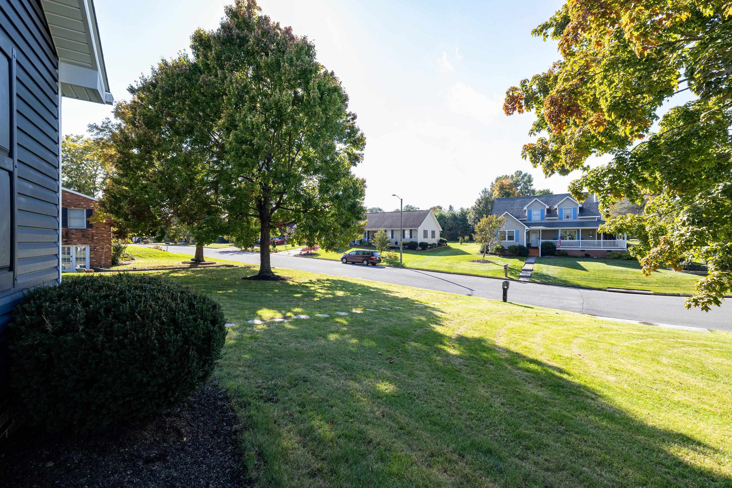 951 MOCKINGBIRD DR, HARRISONBURG, Virginia 22802, 3 Bedrooms Bedrooms, ,2 BathroomsBathrooms,Residential,951 MOCKINGBIRD DR,683124 MLS # 683124 951 MOCKINGBIRD DR, HARRISONBURG, Virginia 22802, 3 Bedrooms Bedrooms, ,2 BathroomsBathrooms,Residential,951 MOCKINGBIRD DR,683124 MLS # 683124