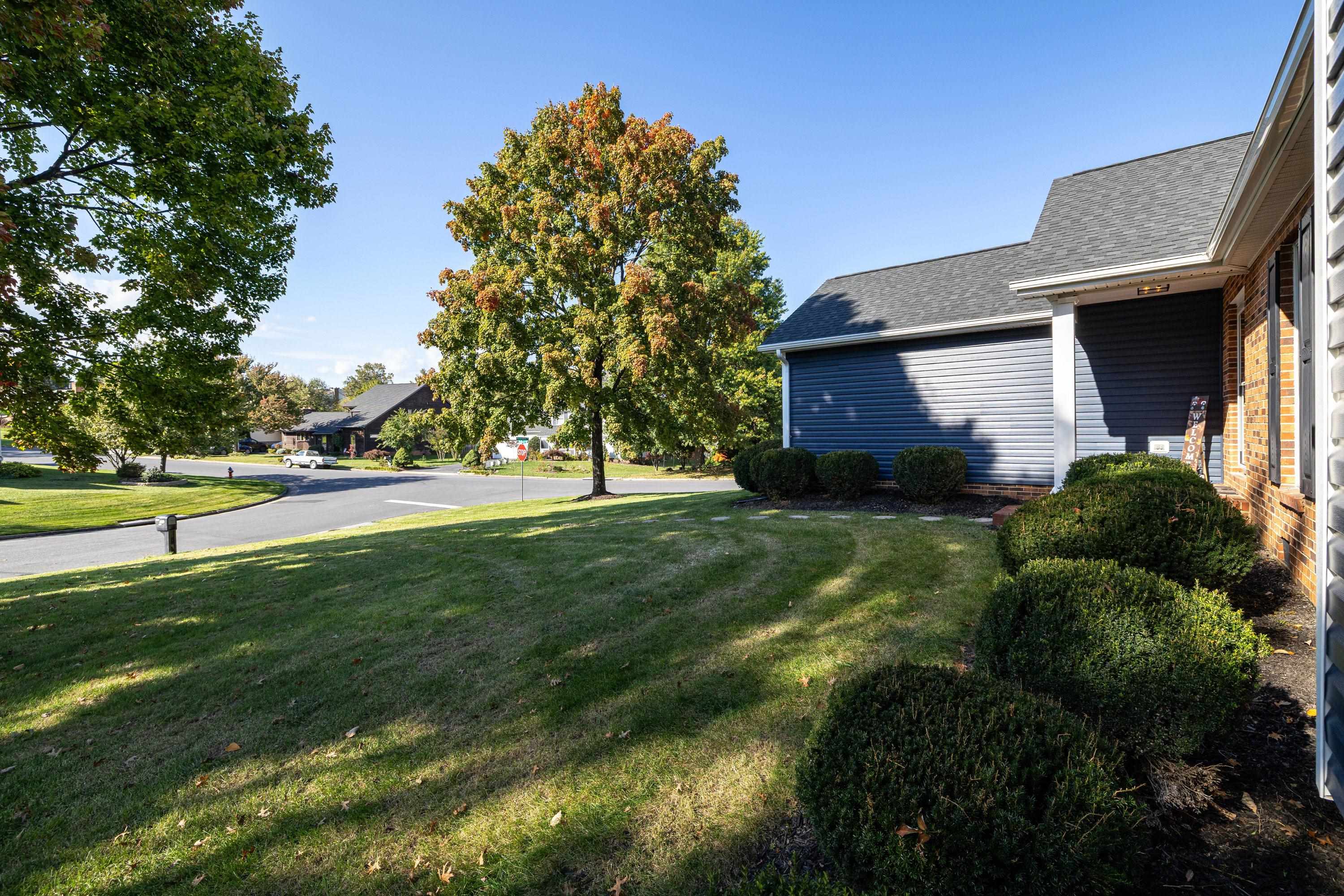 951 MOCKINGBIRD DR, HARRISONBURG, Virginia 22802, 3 Bedrooms Bedrooms, ,2 BathroomsBathrooms,Residential,951 MOCKINGBIRD DR,683124 MLS # 683124 951 MOCKINGBIRD DR, HARRISONBURG, Virginia 22802, 3 Bedrooms Bedrooms, ,2 BathroomsBathrooms,Residential,951 MOCKINGBIRD DR,683124 MLS # 683124