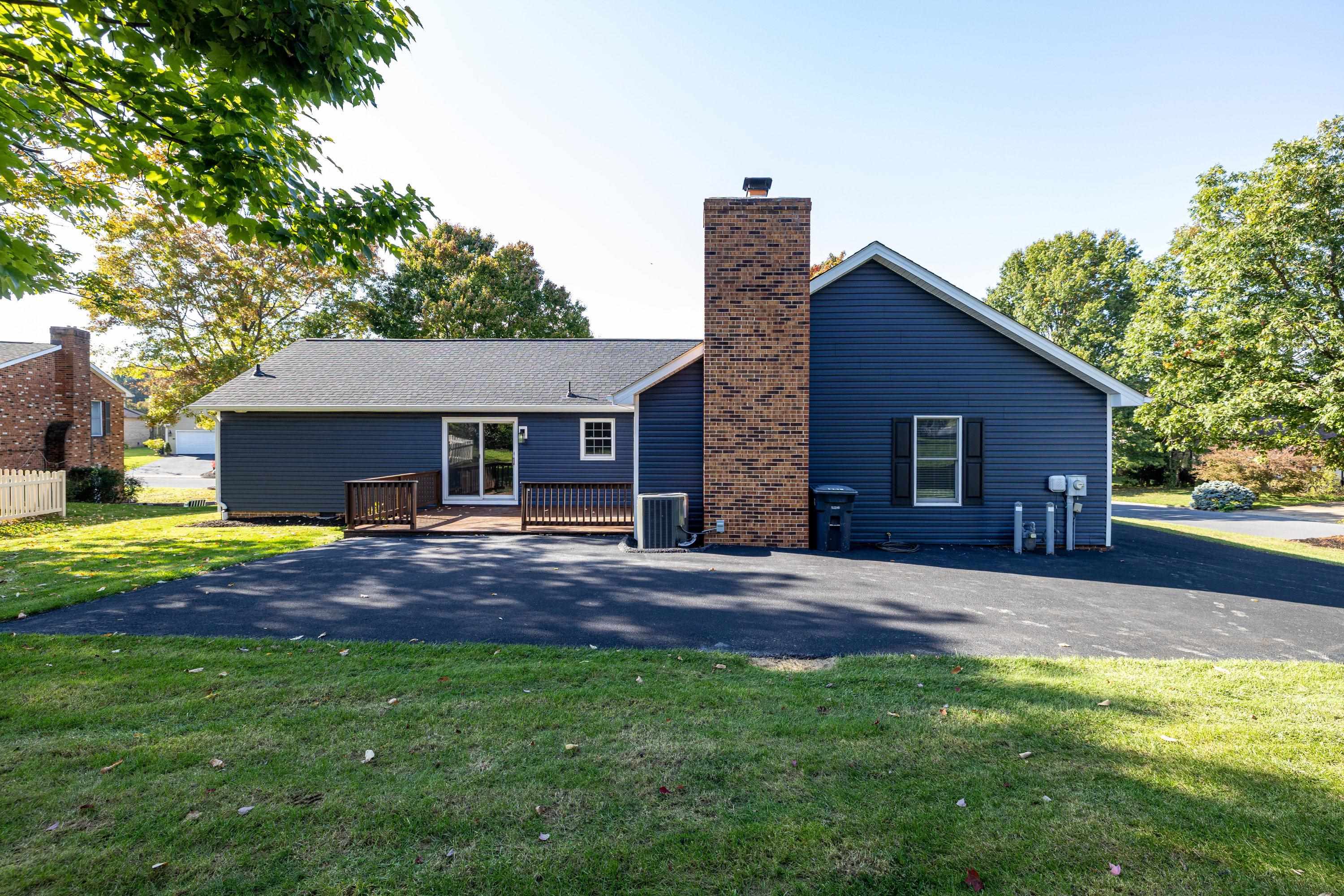 951 MOCKINGBIRD DR, HARRISONBURG, Virginia 22802, 3 Bedrooms Bedrooms, ,2 BathroomsBathrooms,Residential,951 MOCKINGBIRD DR,683124 MLS # 683124 951 MOCKINGBIRD DR, HARRISONBURG, Virginia 22802, 3 Bedrooms Bedrooms, ,2 BathroomsBathrooms,Residential,951 MOCKINGBIRD DR,683124 MLS # 683124