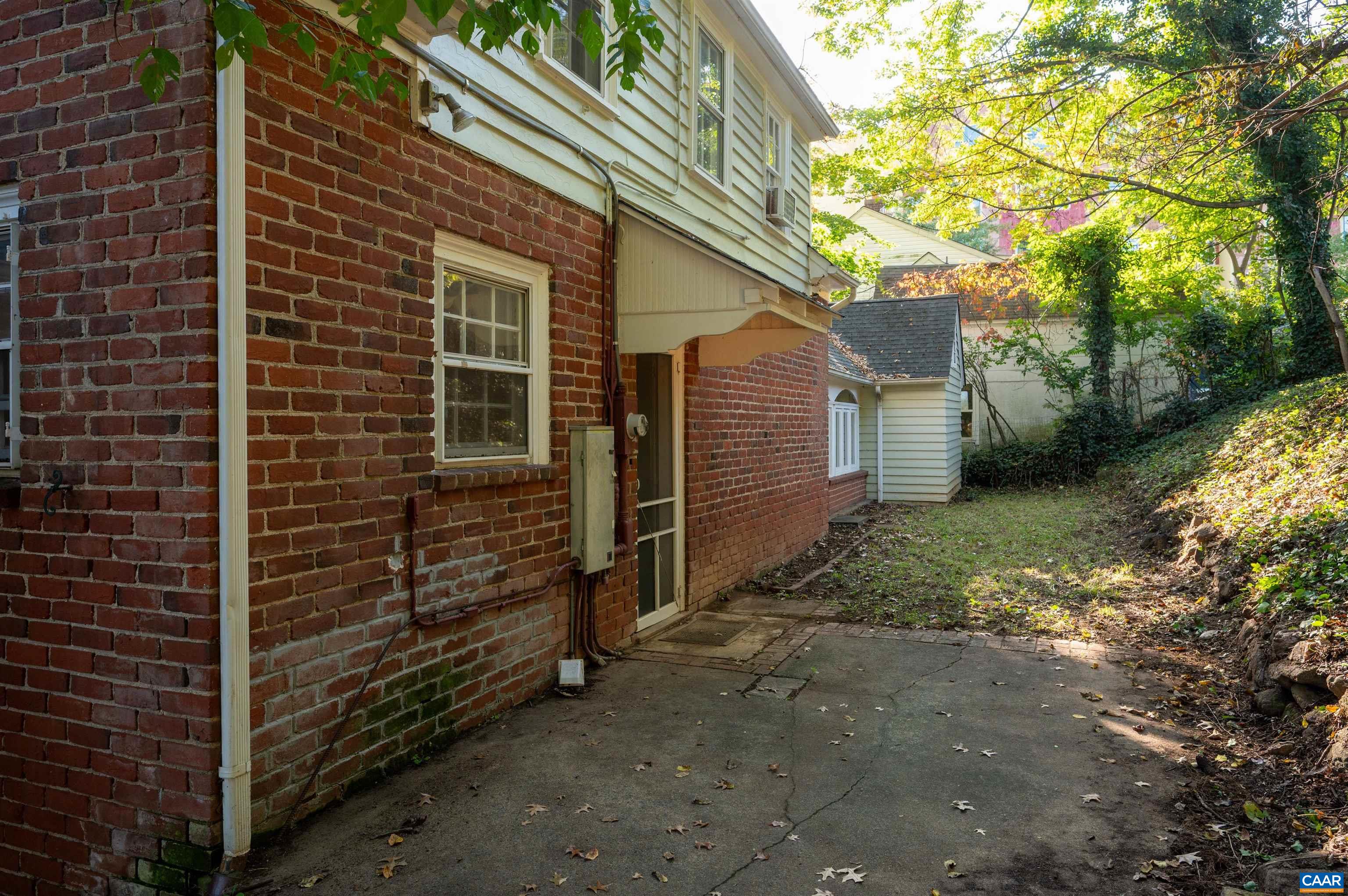 118 WASHINGTON AVE, CHARLOTTESVILLE, Virginia 22903, 3 Bedrooms Bedrooms, ,2 BathroomsBathrooms,Residential,118 WASHINGTON AVE,683128 MLS # 683128 118 WASHINGTON AVE, CHARLOTTESVILLE, Virginia 22903, 3 Bedrooms Bedrooms, ,2 BathroomsBathrooms,Residential,118 WASHINGTON AVE,683128 MLS # 683128