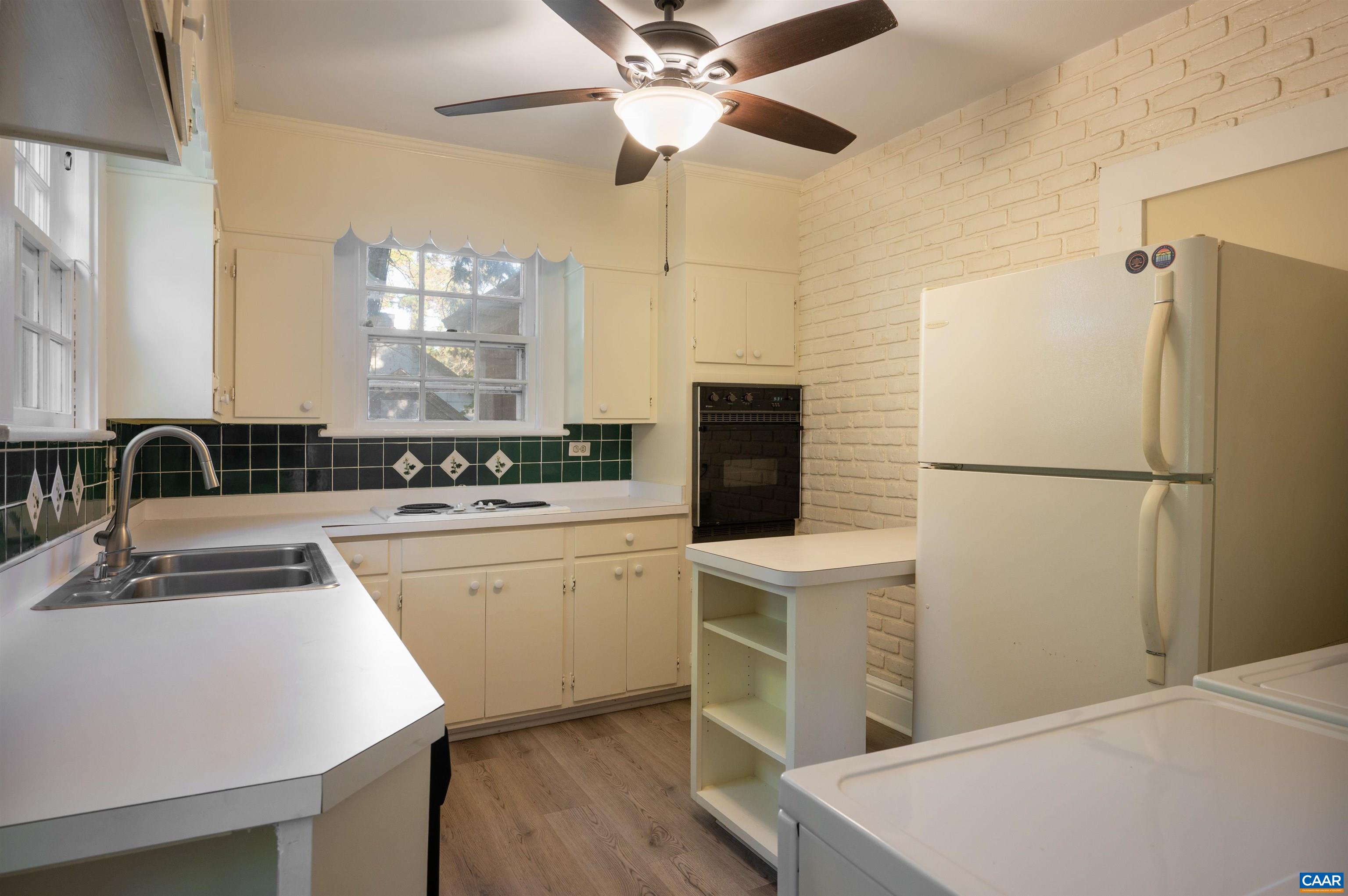 118 WASHINGTON AVE, CHARLOTTESVILLE, Virginia 22903, 3 Bedrooms Bedrooms, ,2 BathroomsBathrooms,Residential,118 WASHINGTON AVE,683128 MLS # 683128 118 WASHINGTON AVE, CHARLOTTESVILLE, Virginia 22903, 3 Bedrooms Bedrooms, ,2 BathroomsBathrooms,Residential,118 WASHINGTON AVE,683128 MLS # 683128