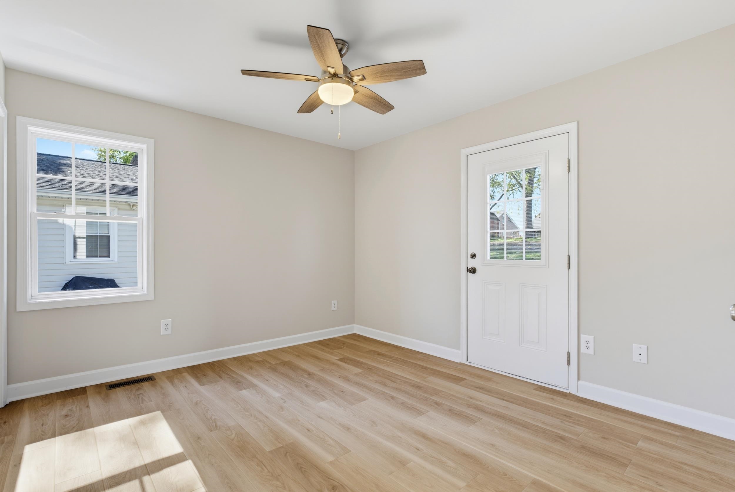 817 SHERWOOD AVE, WAYNESBORO, Virginia 22980, 3 Bedrooms Bedrooms, ,2 BathroomsBathrooms,Residential,Sherwood Serenity,817 SHERWOOD AVE,683134 MLS # 683134 817 SHERWOOD AVE, WAYNESBORO, Virginia 22980, 3 Bedrooms Bedrooms, ,2 BathroomsBathrooms,Residential,Sherwood Serenity,817 SHERWOOD AVE,683134 MLS # 683134