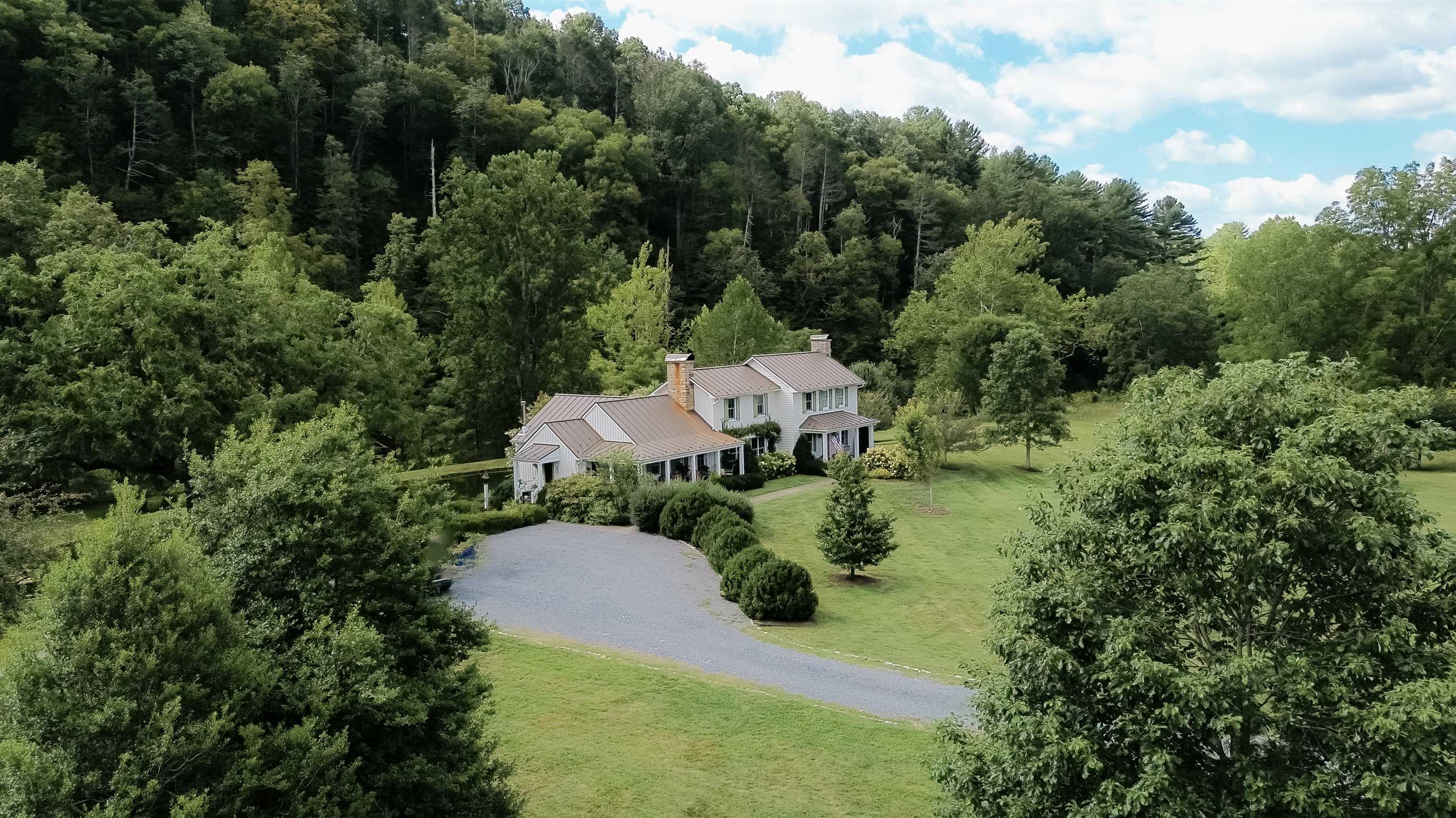 23376 SAM SNEAD HWY, WARM SPRINGS, Virginia 24484, 1 Bedroom Bedrooms, ,1 BathroomBathrooms,Residential,Spring Hollow Farm,23376 SAM SNEAD HWY,683135 MLS # 683135 23376 SAM SNEAD HWY, WARM SPRINGS, Virginia 24484, 1 Bedroom Bedrooms, ,1 BathroomBathrooms,Residential,Spring Hollow Farm,23376 SAM SNEAD HWY,683135 MLS # 683135