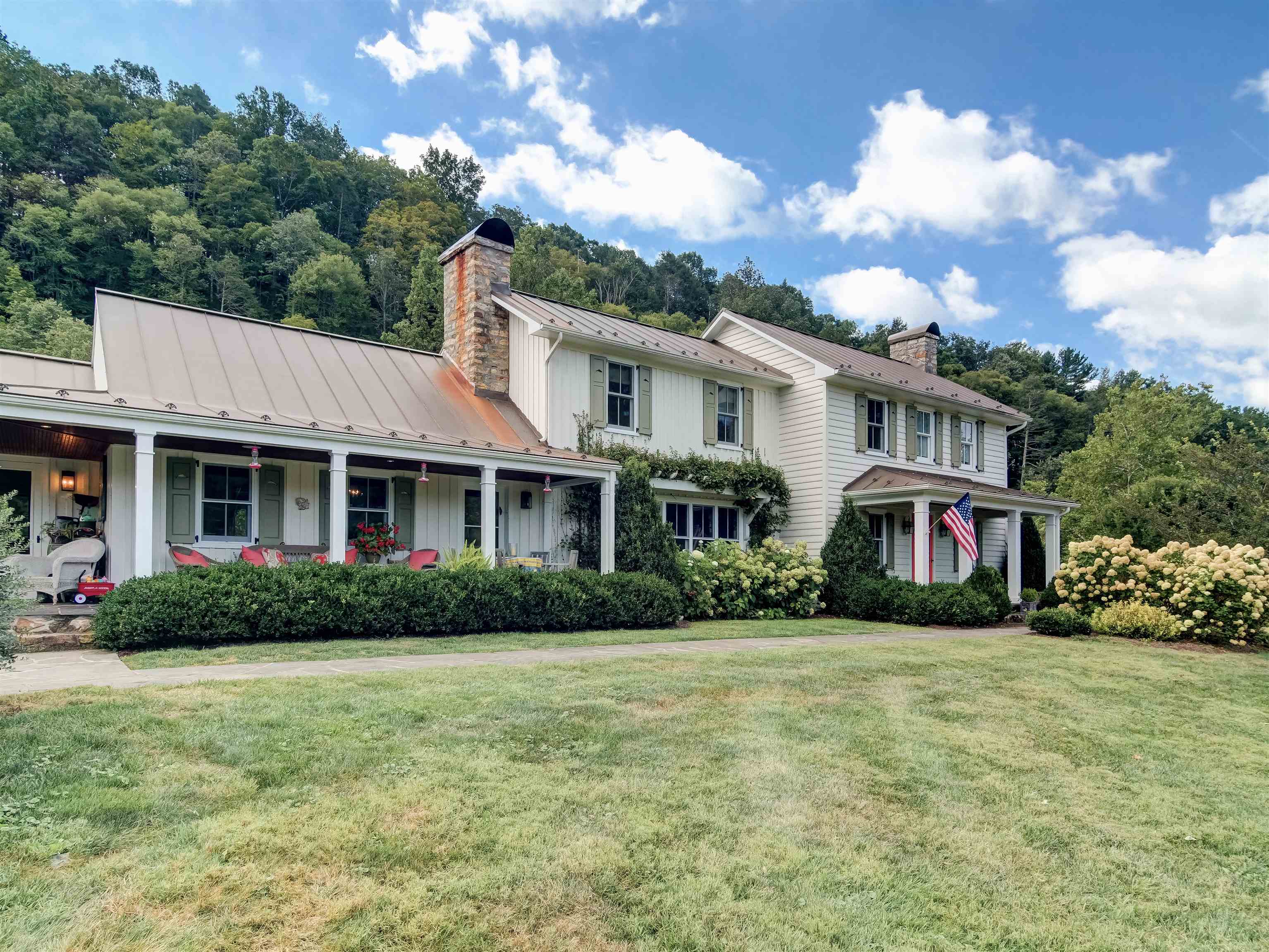23376 SAM SNEAD HWY, WARM SPRINGS, Virginia 24484, 1 Bedroom Bedrooms, ,1 BathroomBathrooms,Residential,Spring Hollow Farm,23376 SAM SNEAD HWY,683135 MLS # 683135 23376 SAM SNEAD HWY, WARM SPRINGS, Virginia 24484, 1 Bedroom Bedrooms, ,1 BathroomBathrooms,Residential,Spring Hollow Farm,23376 SAM SNEAD HWY,683135 MLS # 683135