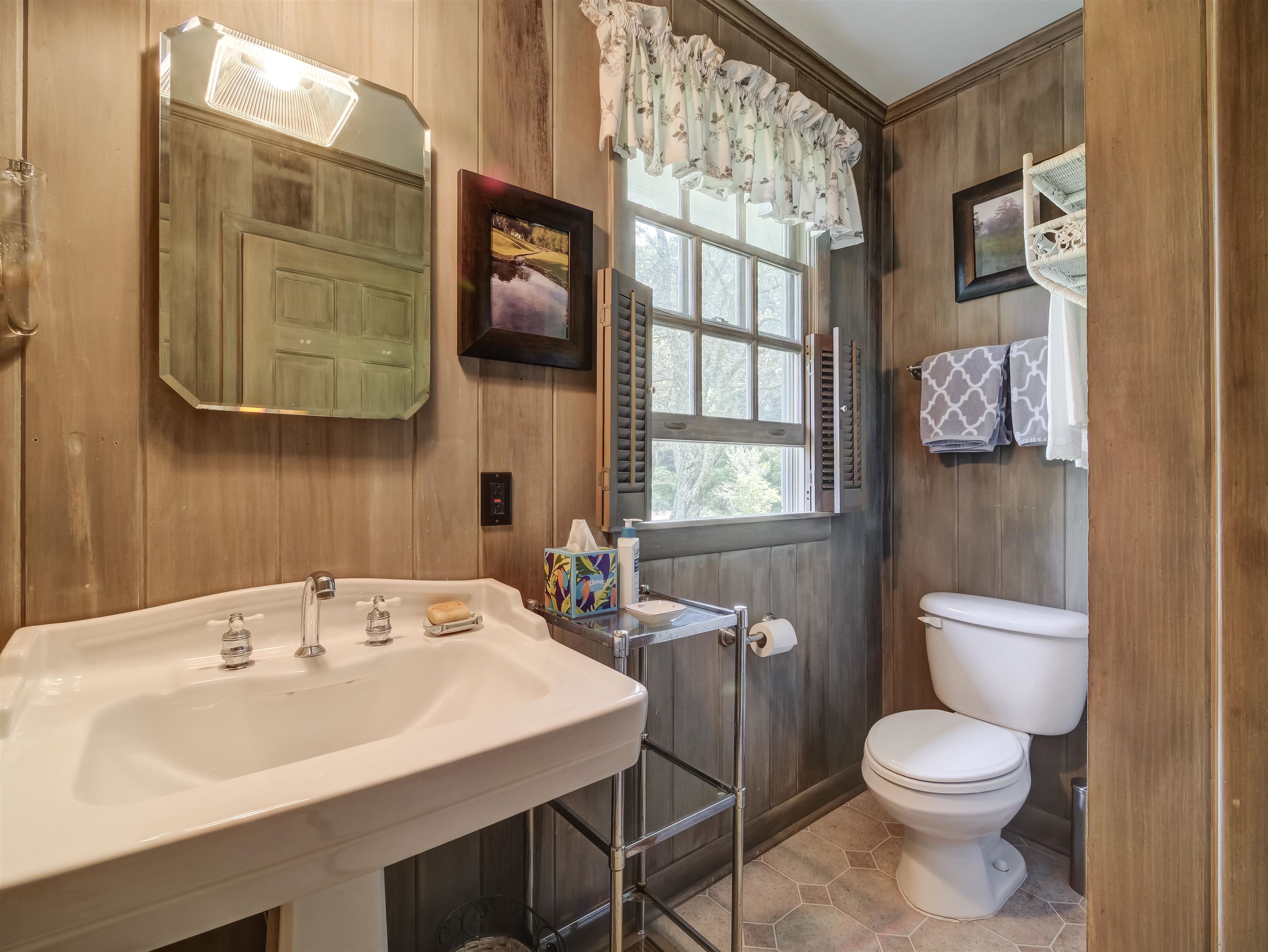 23376 SAM SNEAD HWY, WARM SPRINGS, Virginia 24484, 1 Bedroom Bedrooms, ,1 BathroomBathrooms,Residential,Spring Hollow Farm,23376 SAM SNEAD HWY,683135 MLS # 683135 23376 SAM SNEAD HWY, WARM SPRINGS, Virginia 24484, 1 Bedroom Bedrooms, ,1 BathroomBathrooms,Residential,Spring Hollow Farm,23376 SAM SNEAD HWY,683135 MLS # 683135