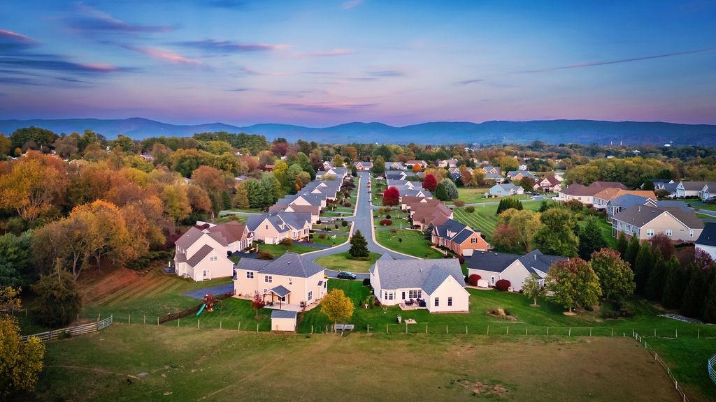 31 BAXTER CT, WAYNESBORO, Virginia 22980, 4 Bedrooms Bedrooms, ,2 BathroomsBathrooms,Residential,31 BAXTER CT,683136 MLS # 683136 31 BAXTER CT, WAYNESBORO, Virginia 22980, 4 Bedrooms Bedrooms, ,2 BathroomsBathrooms,Residential,31 BAXTER CT,683136 MLS # 683136