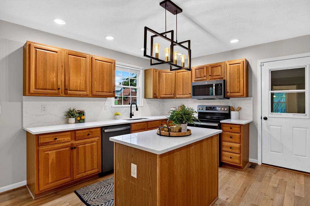 31 BAXTER CT, WAYNESBORO, Virginia 22980, 4 Bedrooms Bedrooms, ,2 BathroomsBathrooms,Residential,31 BAXTER CT,683136 MLS # 683136 31 BAXTER CT, WAYNESBORO, Virginia 22980, 4 Bedrooms Bedrooms, ,2 BathroomsBathrooms,Residential,31 BAXTER CT,683136 MLS # 683136