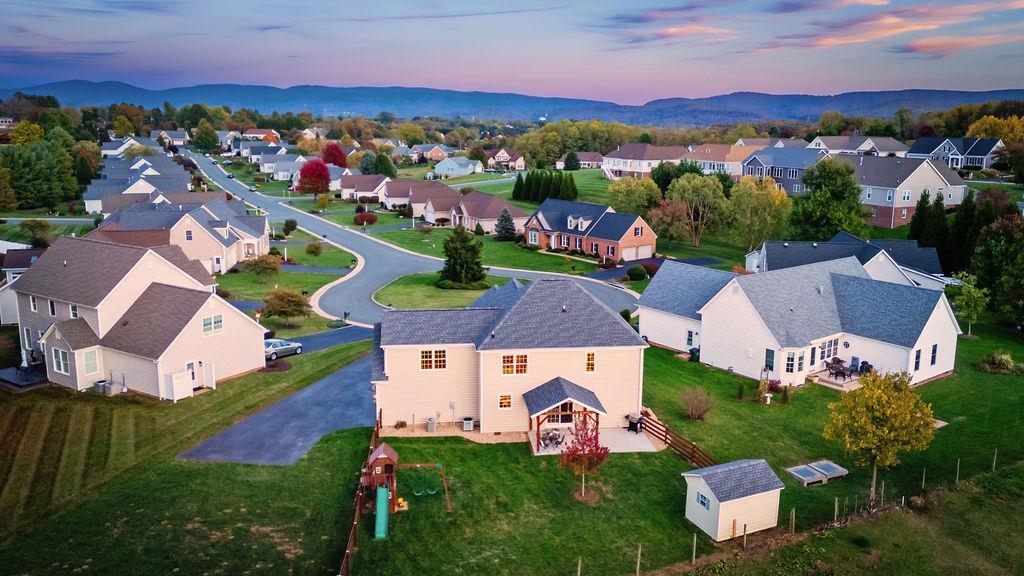 31 BAXTER CT, WAYNESBORO, Virginia 22980, 4 Bedrooms Bedrooms, ,2 BathroomsBathrooms,Residential,31 BAXTER CT,683136 MLS # 683136 31 BAXTER CT, WAYNESBORO, Virginia 22980, 4 Bedrooms Bedrooms, ,2 BathroomsBathrooms,Residential,31 BAXTER CT,683136 MLS # 683136
