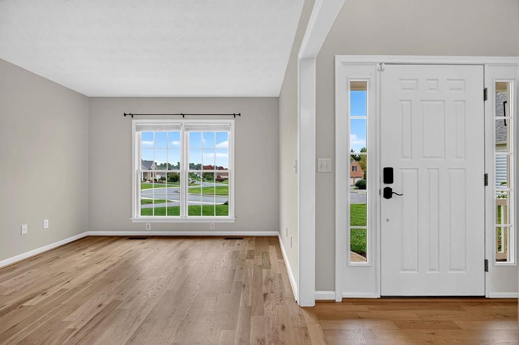 31 BAXTER CT, WAYNESBORO, Virginia 22980, 4 Bedrooms Bedrooms, ,2 BathroomsBathrooms,Residential,31 BAXTER CT,683136 MLS # 683136 31 BAXTER CT, WAYNESBORO, Virginia 22980, 4 Bedrooms Bedrooms, ,2 BathroomsBathrooms,Residential,31 BAXTER CT,683136 MLS # 683136