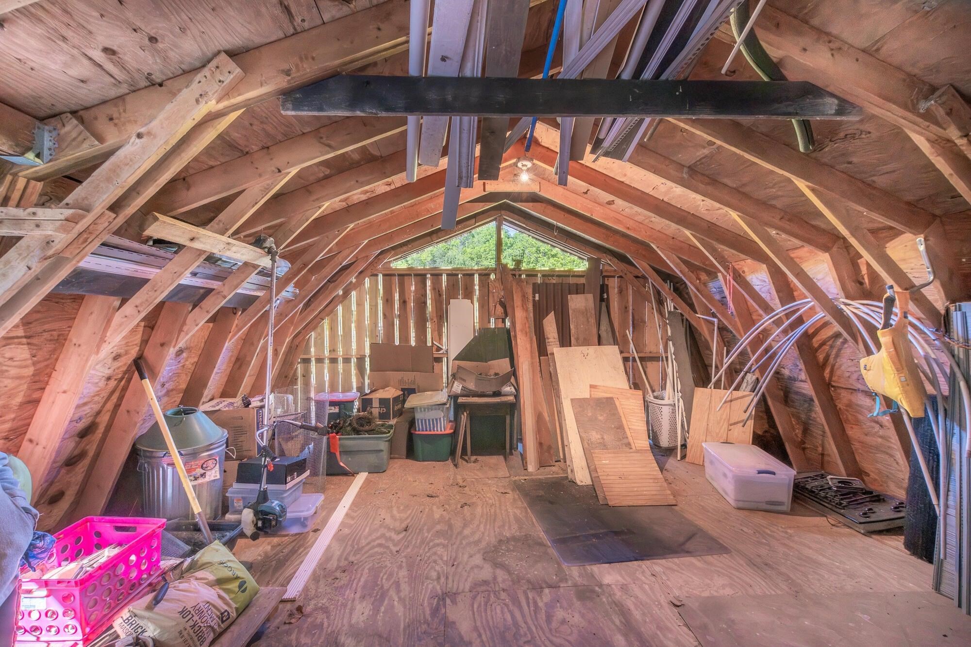 Upstairs of barn. Could be a great studio! Upstairs of barn. Could be a great studio!