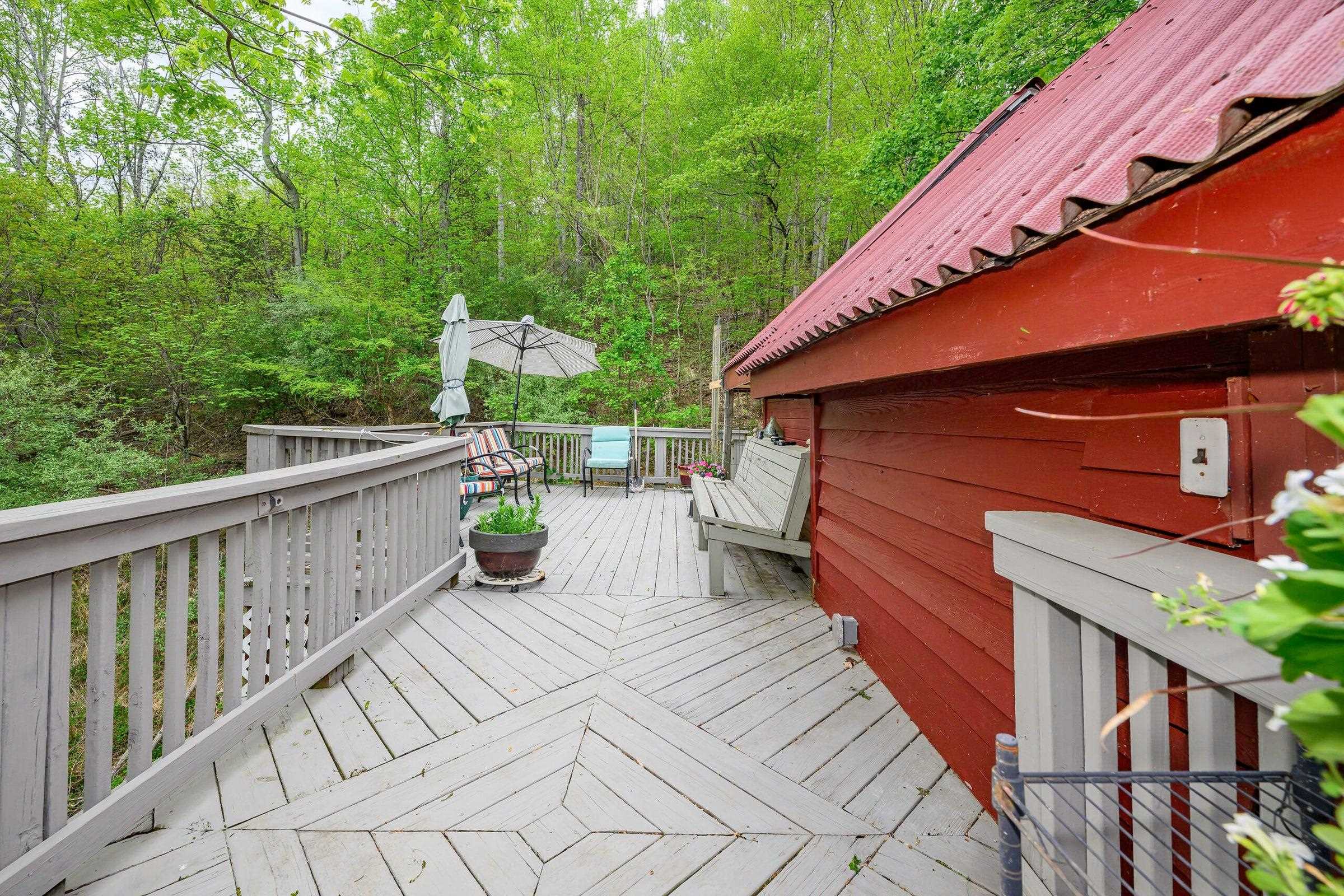 311 HIGGINS HOLLOW RD, LEXINGTON, Virginia 24450, 3 Bedrooms Bedrooms, ,2 BathroomsBathrooms,Residential,311 Higgins Hollow Rd Lexington, VA 24450,311 HIGGINS HOLLOW RD,683139 MLS # 683139 311 HIGGINS HOLLOW RD, LEXINGTON, Virginia 24450, 3 Bedrooms Bedrooms, ,2 BathroomsBathrooms,Residential,311 Higgins Hollow Rd Lexington, VA 24450,311 HIGGINS HOLLOW RD,683139 MLS # 683139