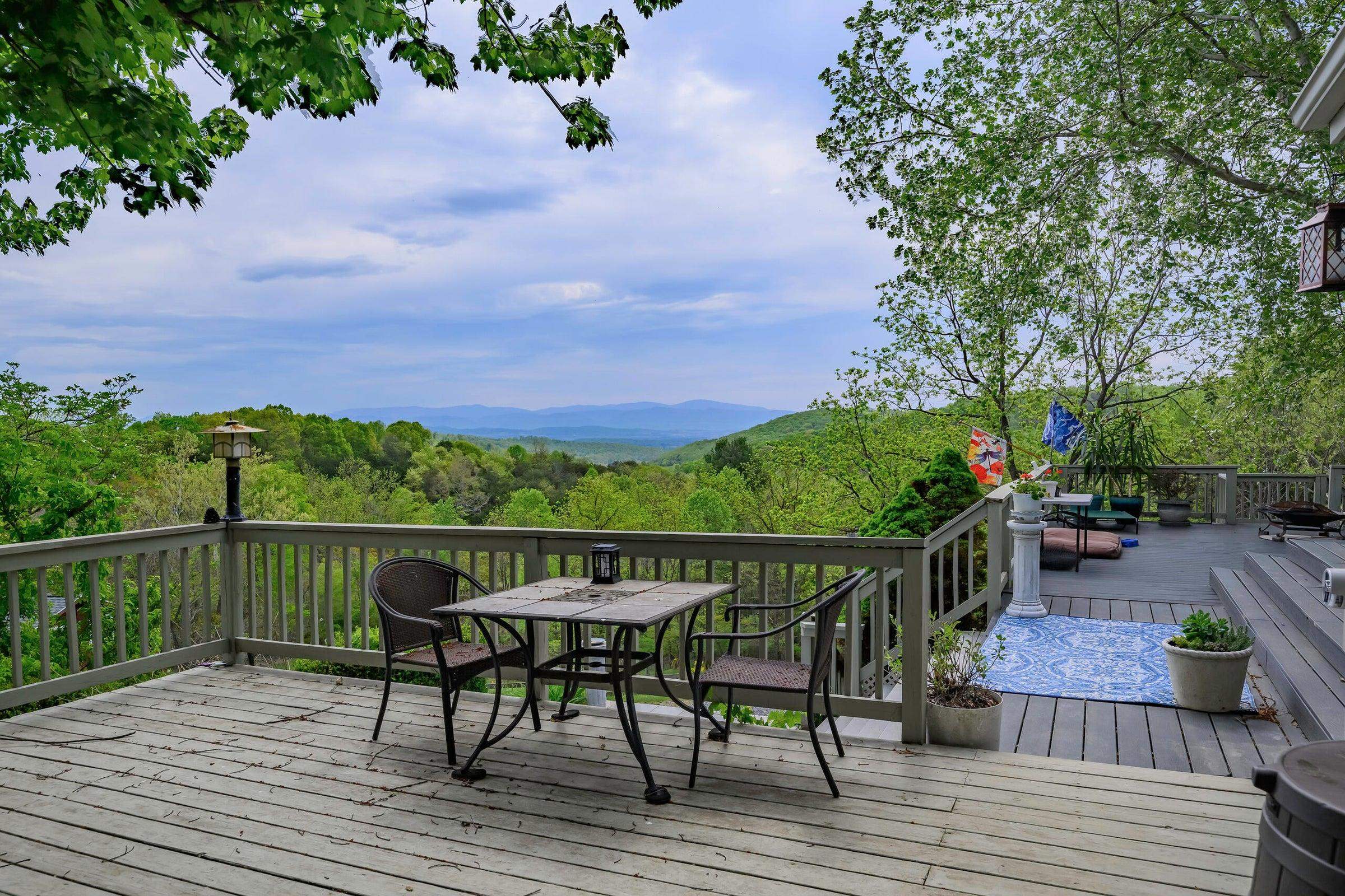 311 HIGGINS HOLLOW RD, LEXINGTON, Virginia 24450, 3 Bedrooms Bedrooms, ,2 BathroomsBathrooms,Residential,311 Higgins Hollow Rd Lexington, VA 24450,311 HIGGINS HOLLOW RD,683139 MLS # 683139 311 HIGGINS HOLLOW RD, LEXINGTON, Virginia 24450, 3 Bedrooms Bedrooms, ,2 BathroomsBathrooms,Residential,311 Higgins Hollow Rd Lexington, VA 24450,311 HIGGINS HOLLOW RD,683139 MLS # 683139