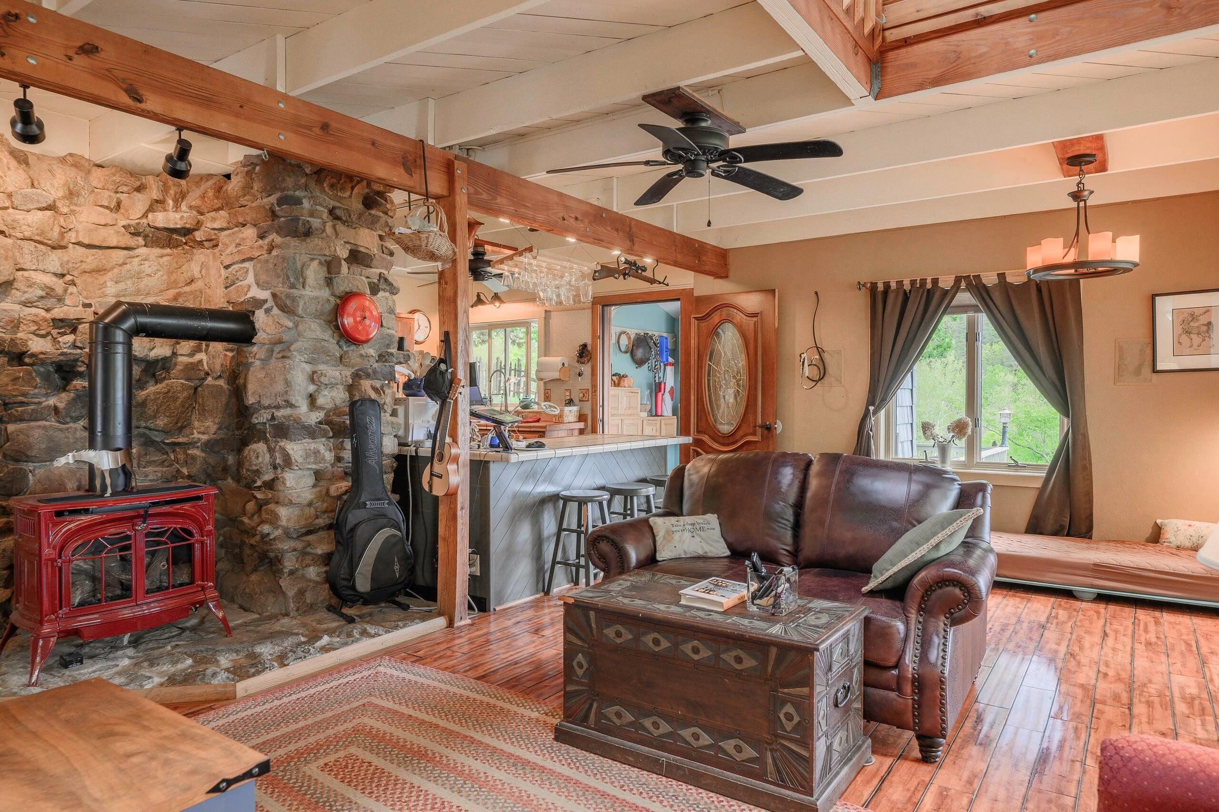 311 HIGGINS HOLLOW RD, LEXINGTON, Virginia 24450, 3 Bedrooms Bedrooms, ,2 BathroomsBathrooms,Residential,311 Higgins Hollow Rd Lexington, VA 24450,311 HIGGINS HOLLOW RD,683139 MLS # 683139 311 HIGGINS HOLLOW RD, LEXINGTON, Virginia 24450, 3 Bedrooms Bedrooms, ,2 BathroomsBathrooms,Residential,311 Higgins Hollow Rd Lexington, VA 24450,311 HIGGINS HOLLOW RD,683139 MLS # 683139