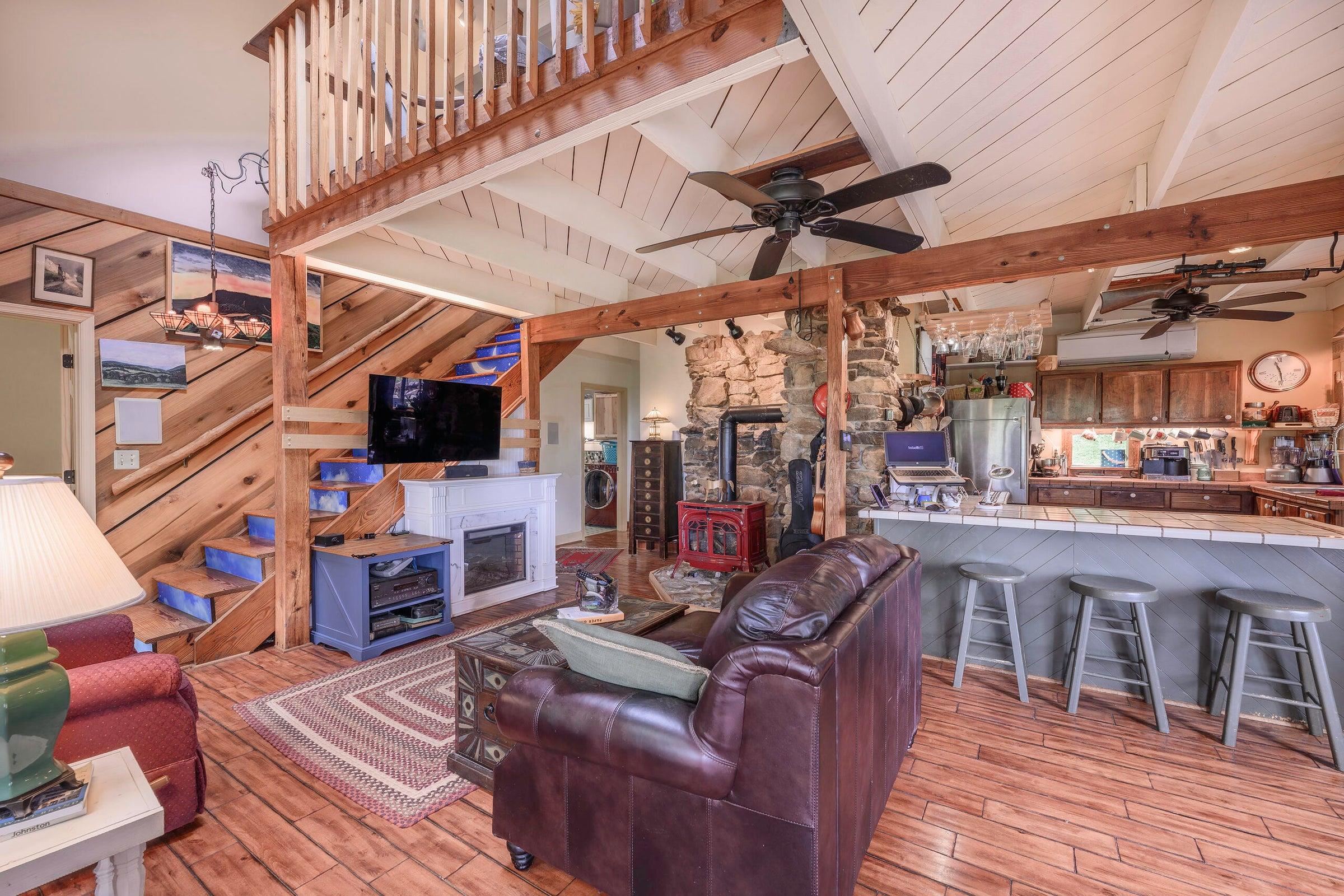 311 HIGGINS HOLLOW RD, LEXINGTON, Virginia 24450, 3 Bedrooms Bedrooms, ,2 BathroomsBathrooms,Residential,311 Higgins Hollow Rd Lexington, VA 24450,311 HIGGINS HOLLOW RD,683139 MLS # 683139 311 HIGGINS HOLLOW RD, LEXINGTON, Virginia 24450, 3 Bedrooms Bedrooms, ,2 BathroomsBathrooms,Residential,311 Higgins Hollow Rd Lexington, VA 24450,311 HIGGINS HOLLOW RD,683139 MLS # 683139
