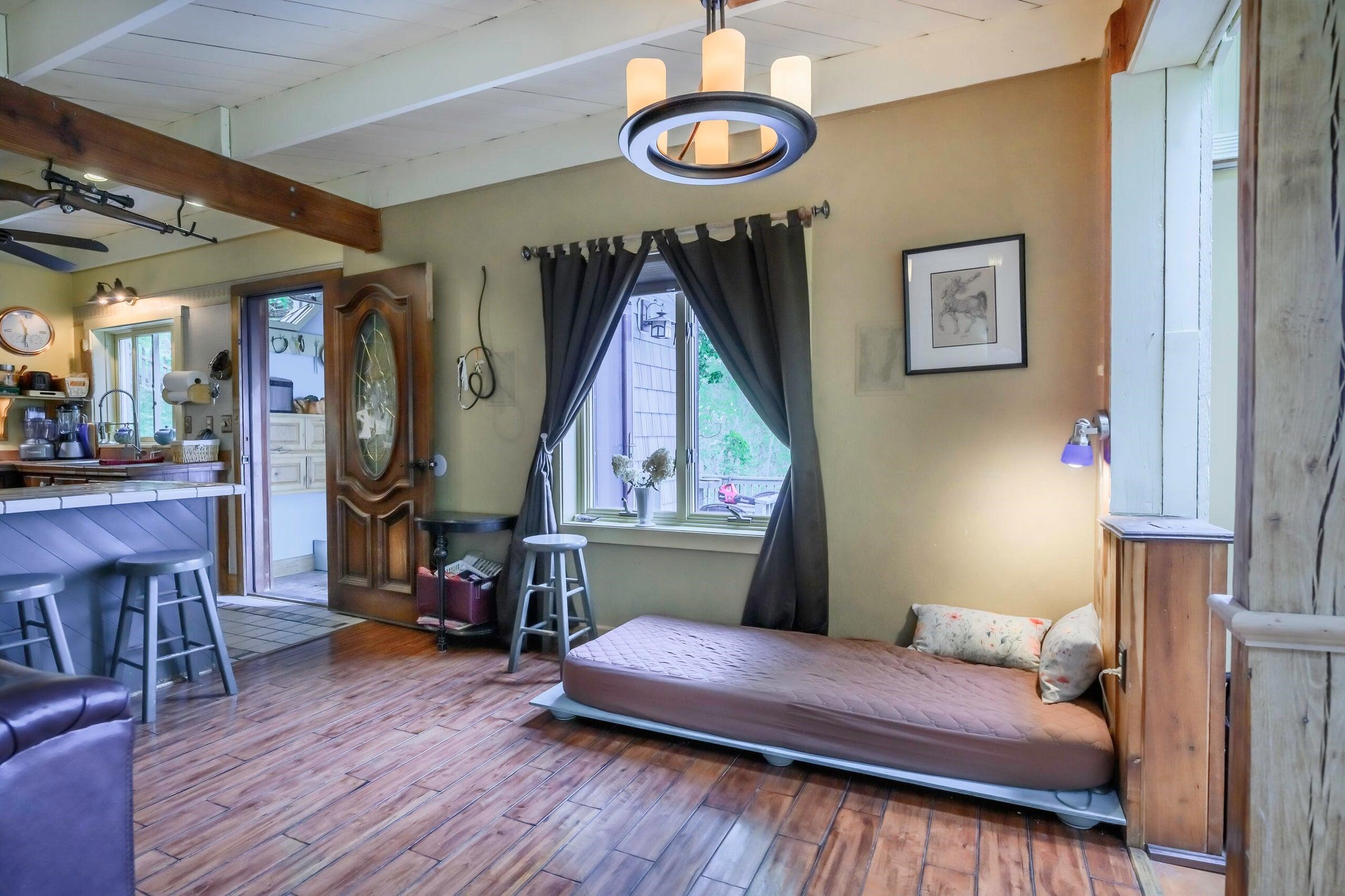 311 HIGGINS HOLLOW RD, LEXINGTON, Virginia 24450, 3 Bedrooms Bedrooms, ,2 BathroomsBathrooms,Residential,311 Higgins Hollow Rd Lexington, VA 24450,311 HIGGINS HOLLOW RD,683139 MLS # 683139 311 HIGGINS HOLLOW RD, LEXINGTON, Virginia 24450, 3 Bedrooms Bedrooms, ,2 BathroomsBathrooms,Residential,311 Higgins Hollow Rd Lexington, VA 24450,311 HIGGINS HOLLOW RD,683139 MLS # 683139