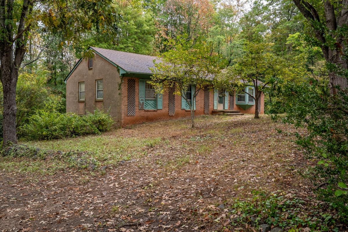 1544 OVERLOOK DR, CHARLOTTESVILLE, Virginia 22903, 3 Bedrooms Bedrooms, ,2 BathroomsBathrooms,Residential,1544 OVERLOOK DR,683142 MLS # 683142