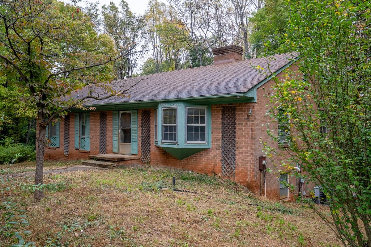 1544 OVERLOOK DR, CHARLOTTESVILLE, Virginia 22903, 3 Bedrooms Bedrooms, ,2 BathroomsBathrooms,Residential,1544 OVERLOOK DR,683142 MLS # 683142 1544 OVERLOOK DR, CHARLOTTESVILLE, Virginia 22903, 3 Bedrooms Bedrooms, ,2 BathroomsBathrooms,Residential,1544 OVERLOOK DR,683142 MLS # 683142