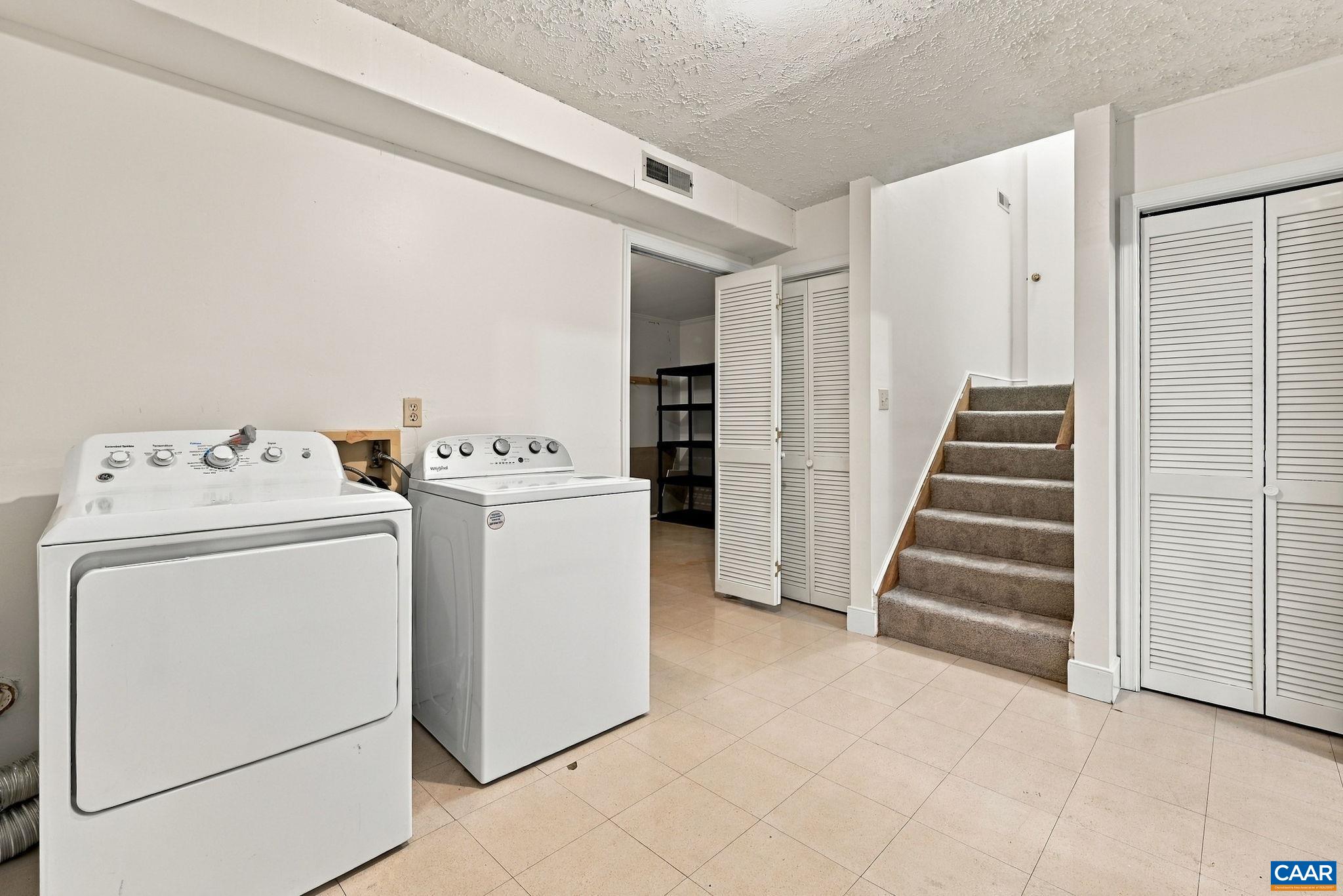 2384 WHITNEY CT, CHARLOTTESVILLE, Virginia 22911, 3 Bedrooms Bedrooms, ,1 BathroomBathrooms,Residential,2384 WHITNEY CT,683144 MLS # 683144