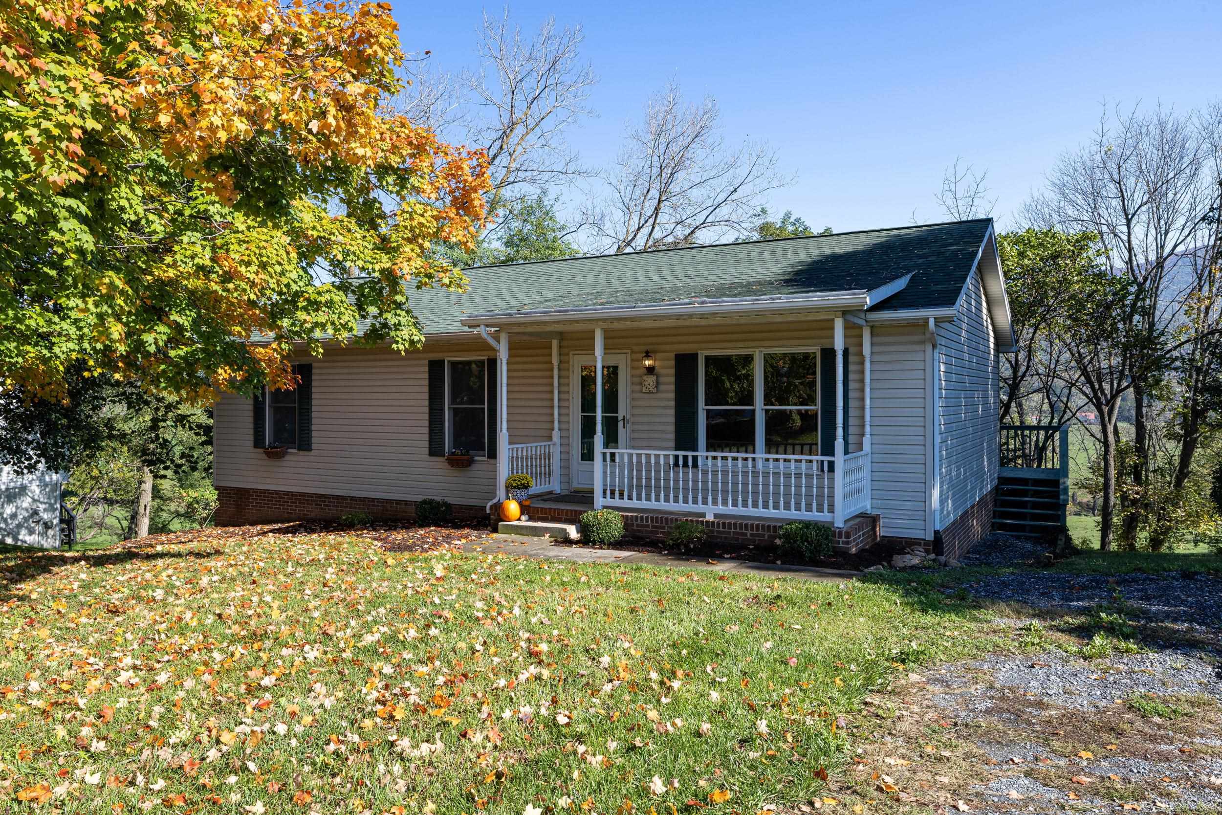5908 W DONNAGAIL DR, PENN LAIRD, Virginia 22846, 4 Bedrooms Bedrooms, ,3 BathroomsBathrooms,Residential,5908 W DONNAGAIL DR,683153 MLS # 683153