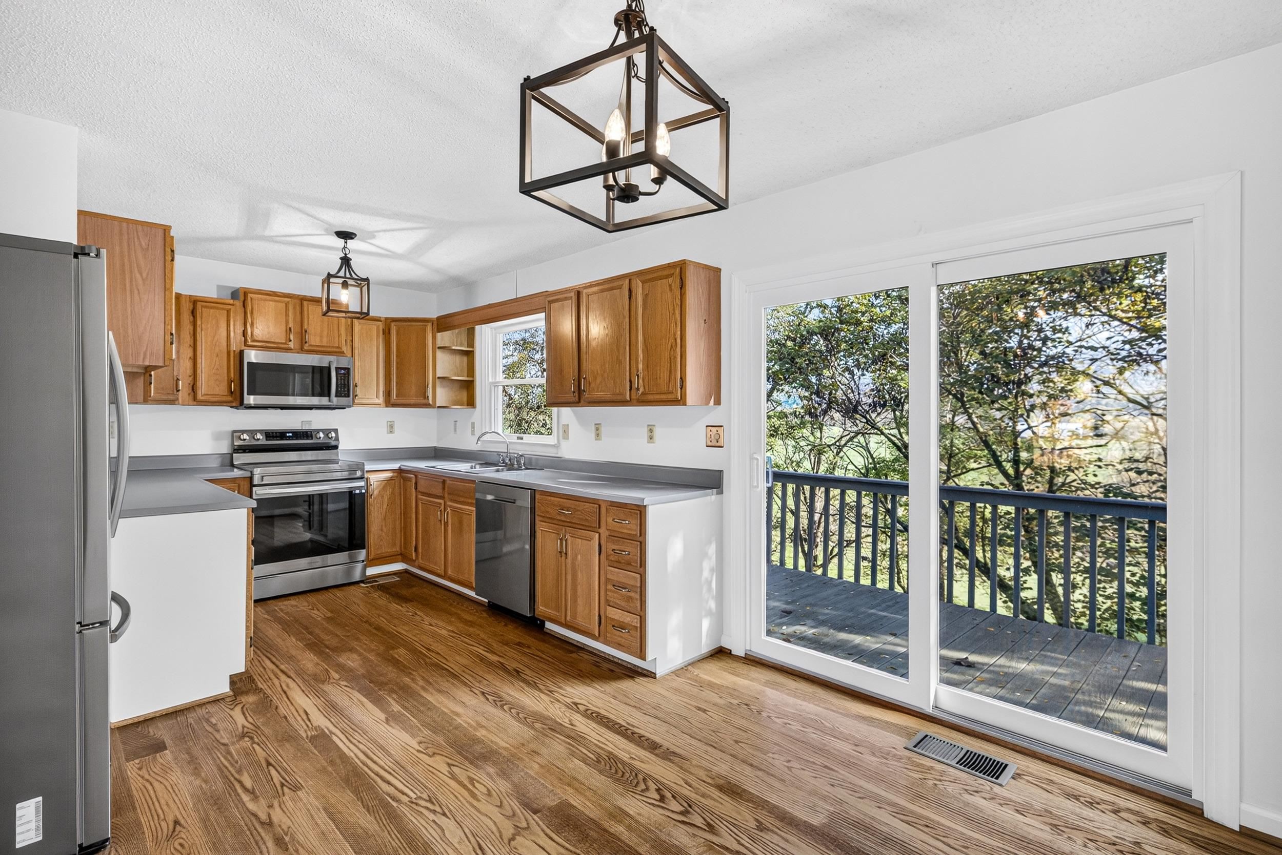 5908 W DONNAGAIL DR, PENN LAIRD, Virginia 22846, 4 Bedrooms Bedrooms, ,3 BathroomsBathrooms,Residential,5908 W DONNAGAIL DR,683153 MLS # 683153