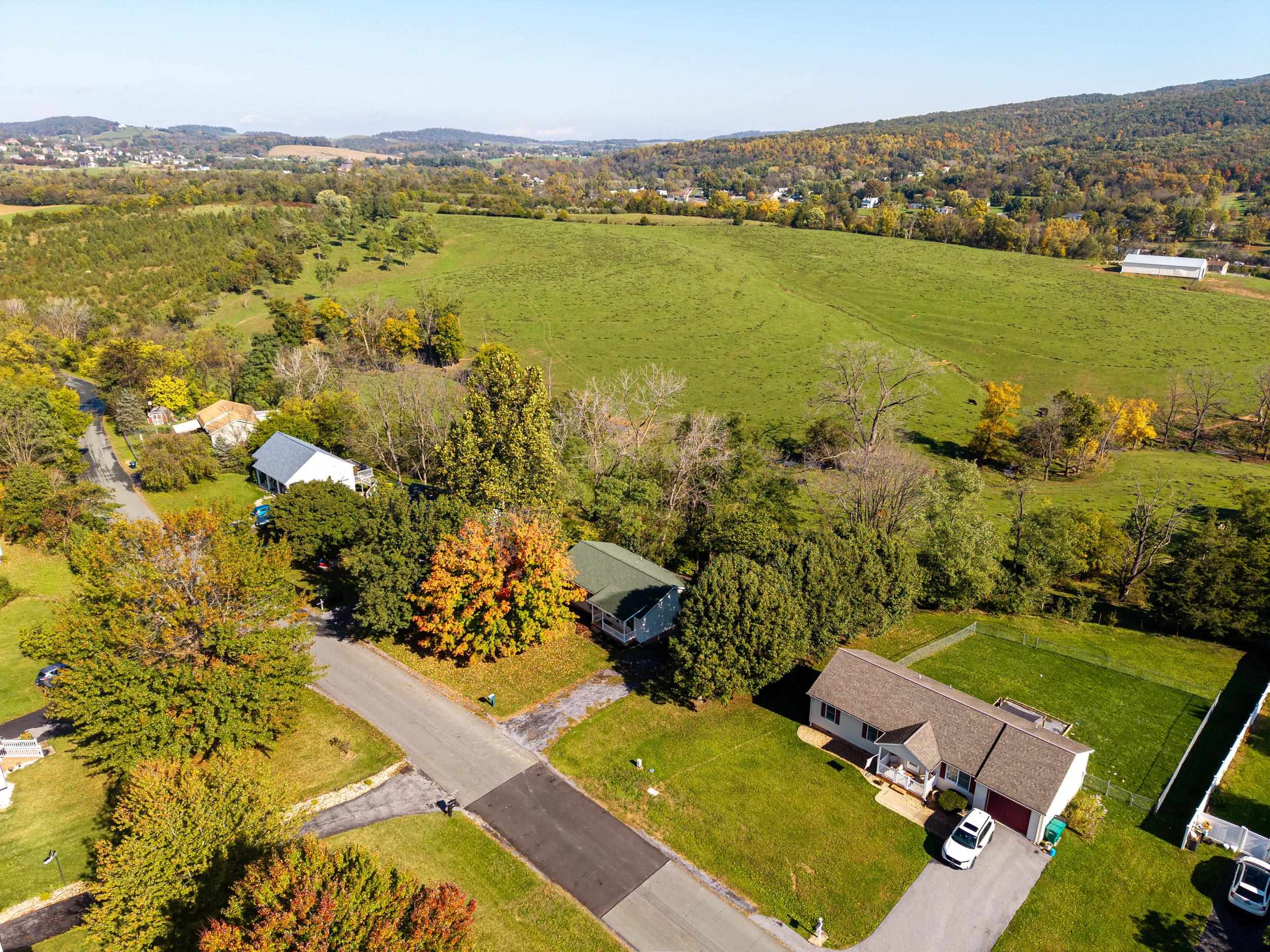 5908 W DONNAGAIL DR, PENN LAIRD, Virginia 22846, 4 Bedrooms Bedrooms, ,3 BathroomsBathrooms,Residential,5908 W DONNAGAIL DR,683153 MLS # 683153