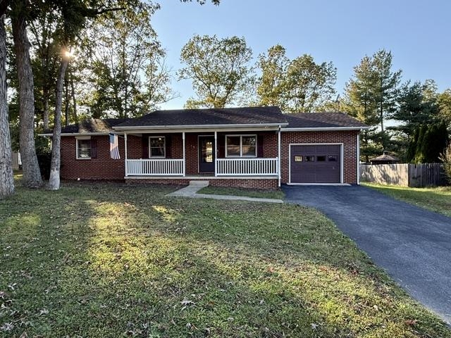 159 FALLING ROCK DR, STUARTS DRAFT, Virginia 24477, 3 Bedrooms Bedrooms, ,2 BathroomsBathrooms,Residential,159 FALLING ROCK DR,683156 MLS # 683156 159 FALLING ROCK DR, STUARTS DRAFT, Virginia 24477, 3 Bedrooms Bedrooms, ,2 BathroomsBathrooms,Residential,159 FALLING ROCK DR,683156 MLS # 683156