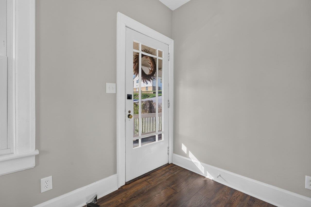415 MARQUIS ST, STAUNTON, Virginia 24401, 3 Bedrooms Bedrooms, ,2 BathroomsBathrooms,Residential,415 MARQUIS ST,683163 MLS # 683163