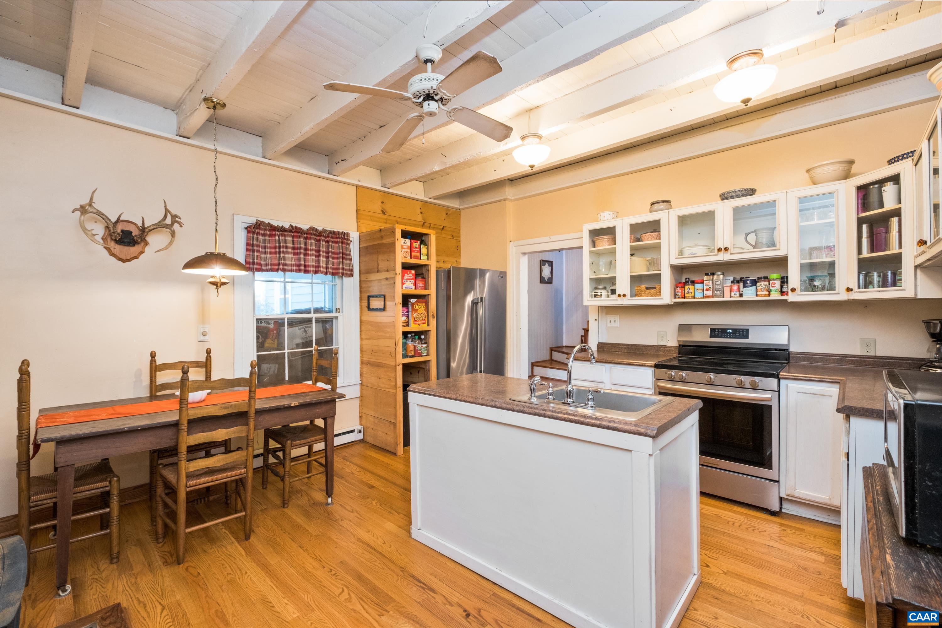 5512 WHEELERS COVE RD, SHIPMAN, Virginia 22971, 3 Bedrooms Bedrooms, ,1 BathroomBathrooms,Residential,5512 WHEELERS COVE RD,683164 MLS # 683164 5512 WHEELERS COVE RD, SHIPMAN, Virginia 22971, 3 Bedrooms Bedrooms, ,1 BathroomBathrooms,Residential,5512 WHEELERS COVE RD,683164 MLS # 683164