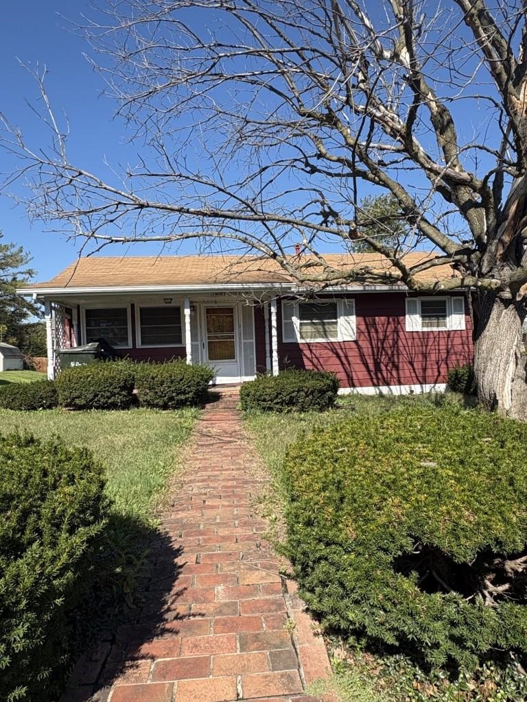 2301 PARK HILL RD, STAUNTON, Virginia 24401, 3 Bedrooms Bedrooms, ,1 BathroomBathrooms,Residential,2301 PARK HILL RD,683165 MLS # 683165 2301 PARK HILL RD, STAUNTON, Virginia 24401, 3 Bedrooms Bedrooms, ,1 BathroomBathrooms,Residential,2301 PARK HILL RD,683165 MLS # 683165
