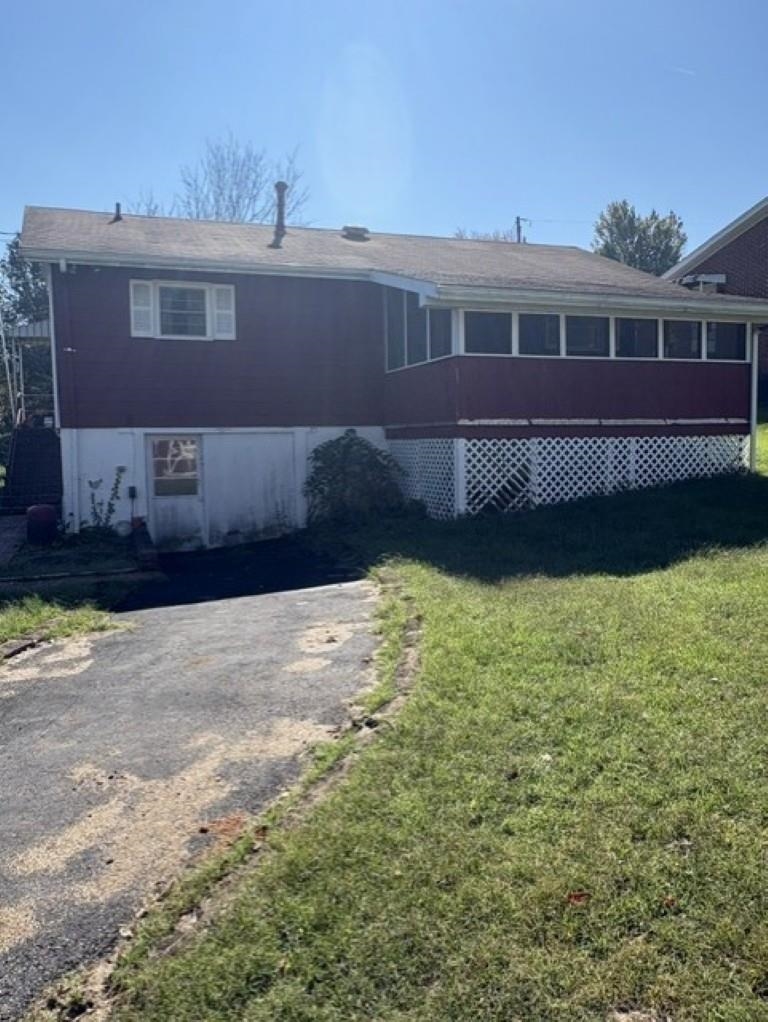 2301 PARK HILL RD, STAUNTON, Virginia 24401, 3 Bedrooms Bedrooms, ,1 BathroomBathrooms,Residential,2301 PARK HILL RD,683165 MLS # 683165 2301 PARK HILL RD, STAUNTON, Virginia 24401, 3 Bedrooms Bedrooms, ,1 BathroomBathrooms,Residential,2301 PARK HILL RD,683165 MLS # 683165